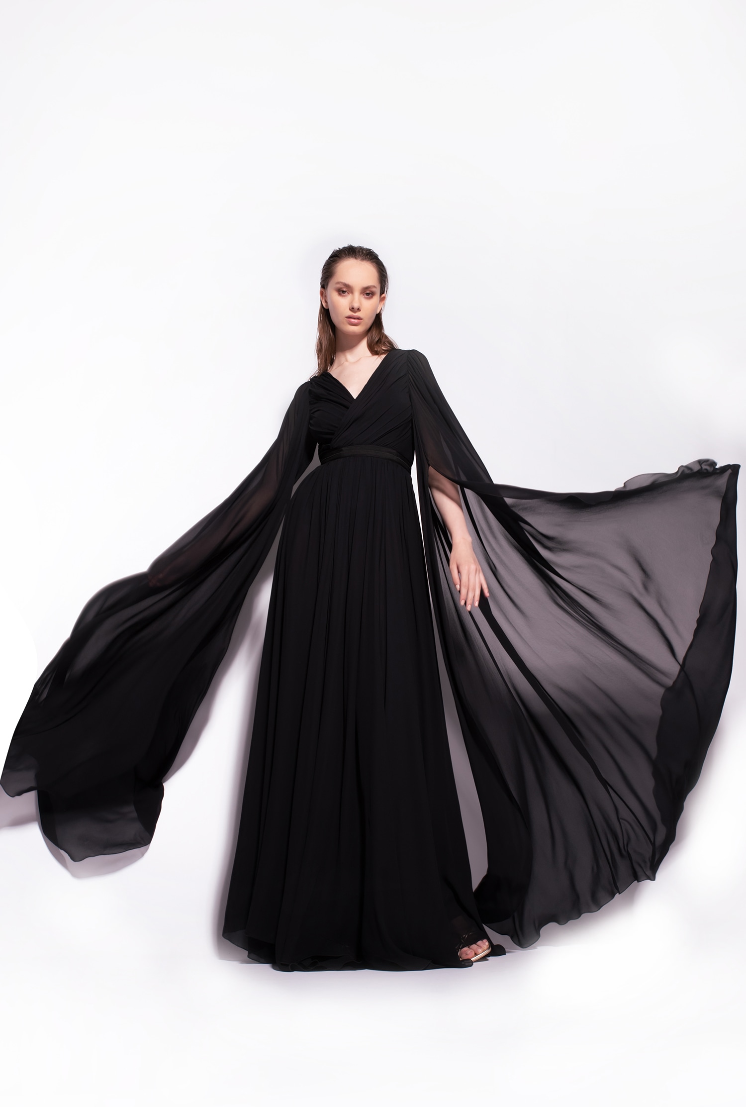 Extra long-sleeved dress