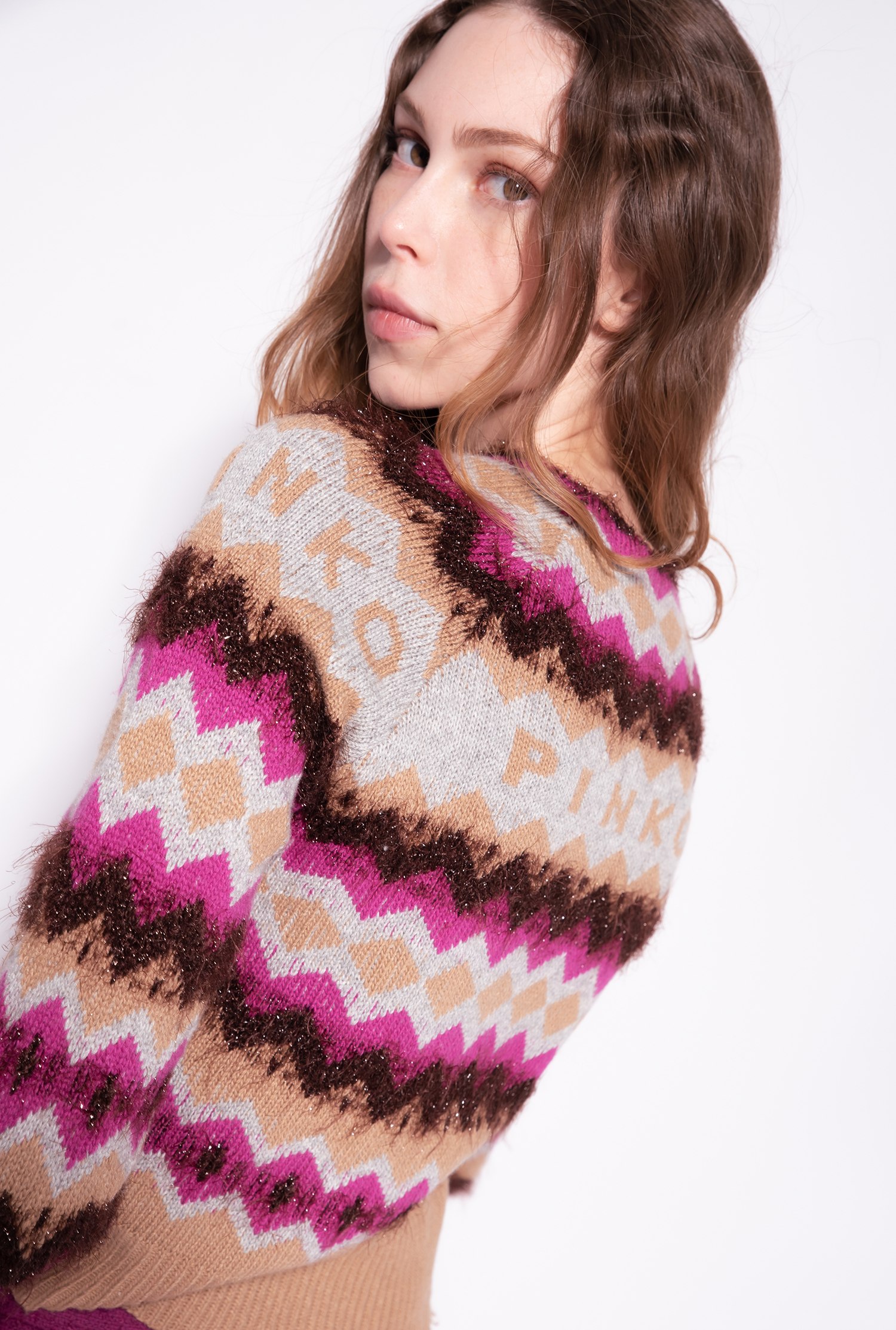 Patterned jacquard pullover
