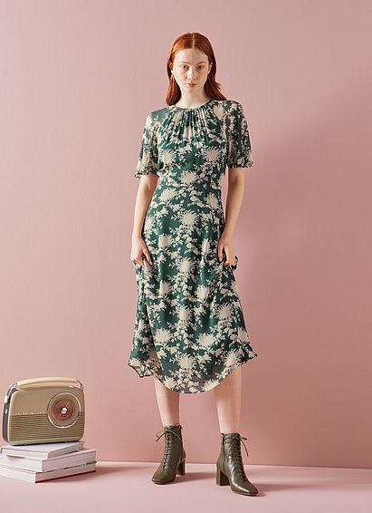 Elowen Green Chrysanthemum Print Midi Dress