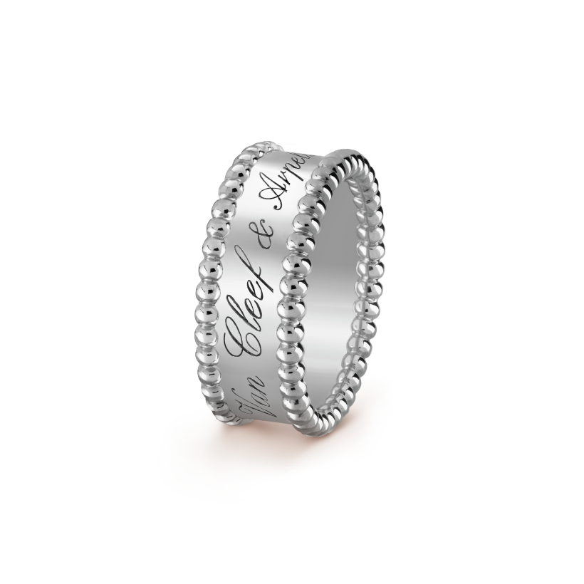 Perlée signature ring