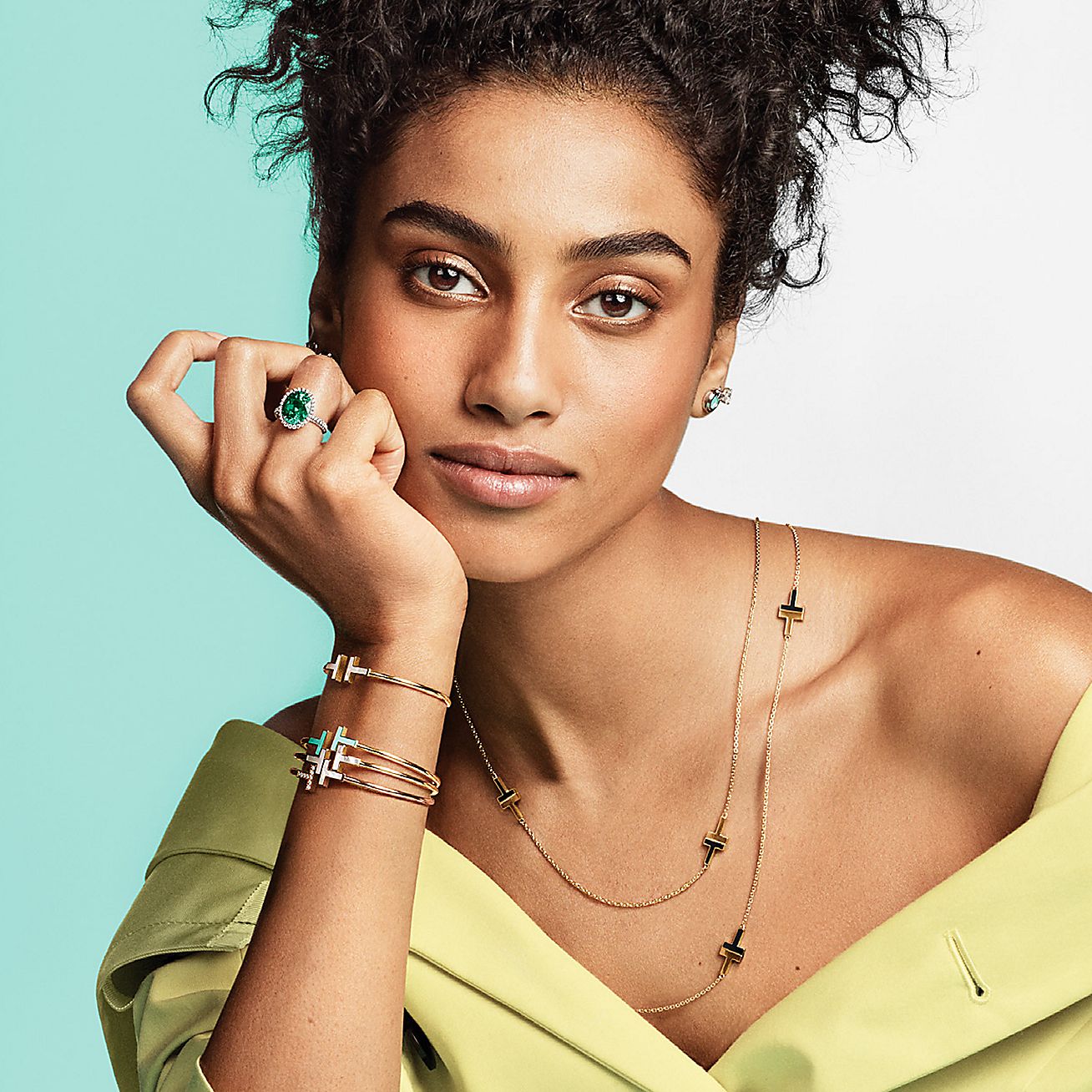 Wire Bracelet in Rose Gold with Diamonds and Mother-of-pearl