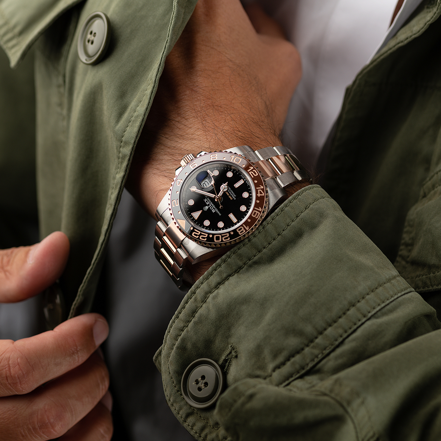 Rolex GMT-Master II Root Beer Two Tone Black Dial Ref 126711chnr-0002 40mm