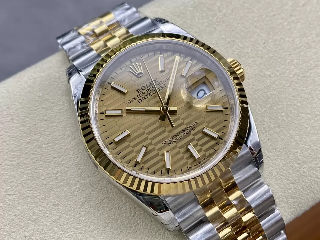 Rolex Datejust 36mm Golden Fluted Jubilee m126233-0039