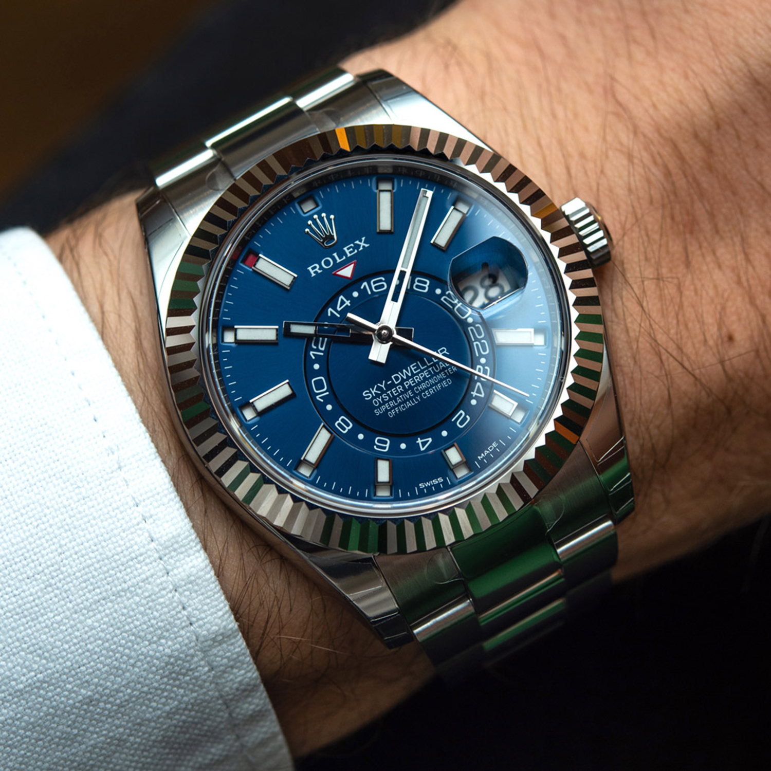 Rolex Sky-Dweller Blue Dial Gold Bezel Steel Band Men's Watch M326934 42mm