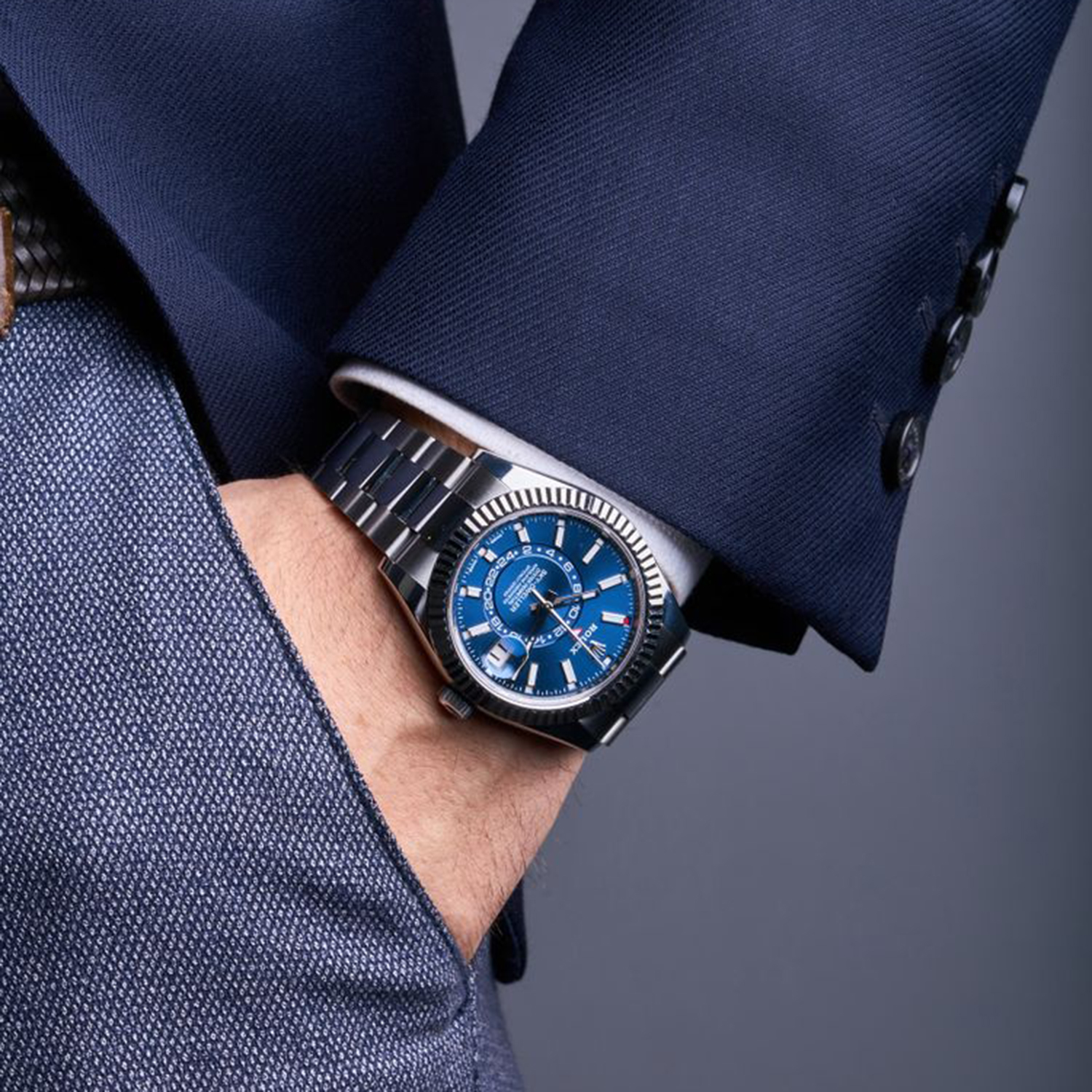 Rolex Sky-Dweller Blue Dial Gold Bezel Steel Band Men's Watch M326934 42mm