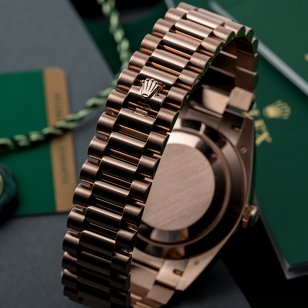 Rolex Day-Date President 40mm Everose gold White Dial 228235-0032 Unwo