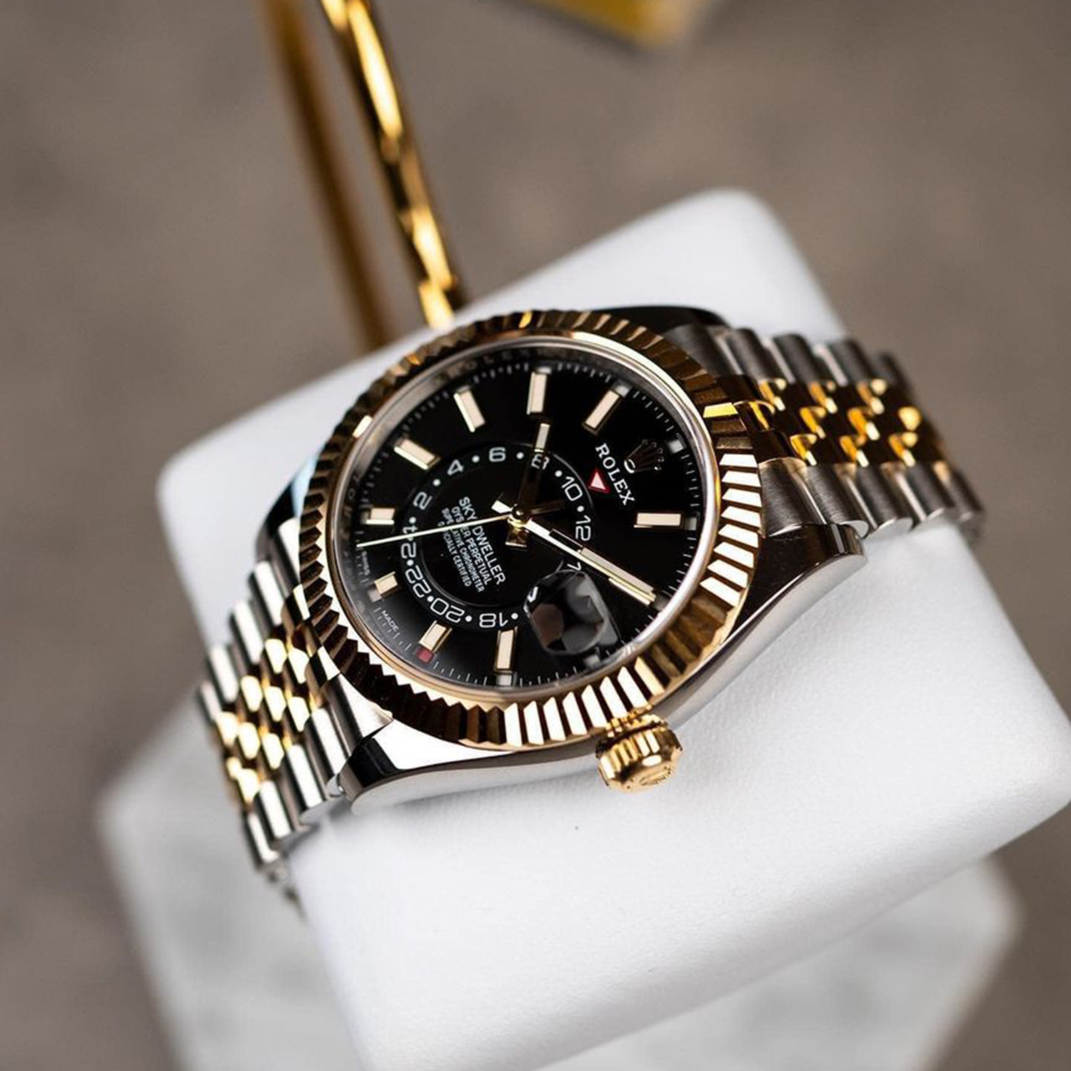 Rolex Sky-Dweller Black Dial Two-Tone 42mm 326933-0005 Unworn