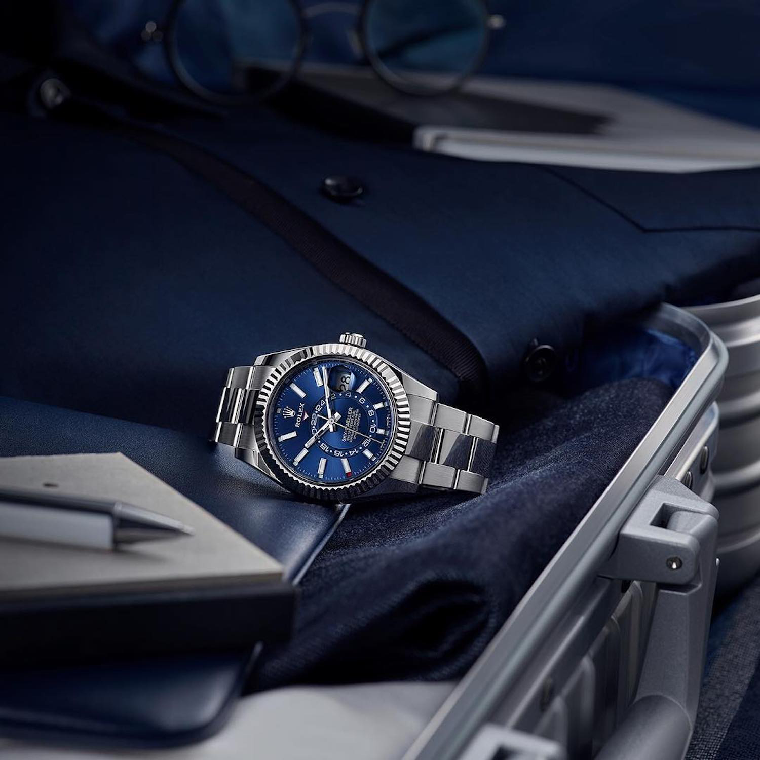 Rolex Sky-Dweller Blue Dial Gold Bezel Steel Band Men's Watch M326934 42mm