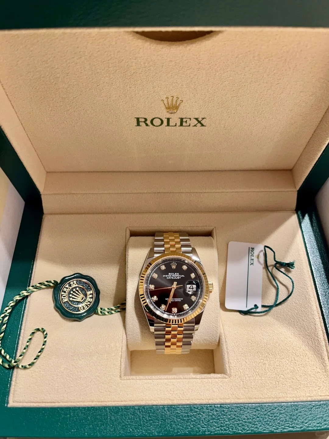 Rolex Datejust 36mm Black Diamond Jubilee m126233-0021