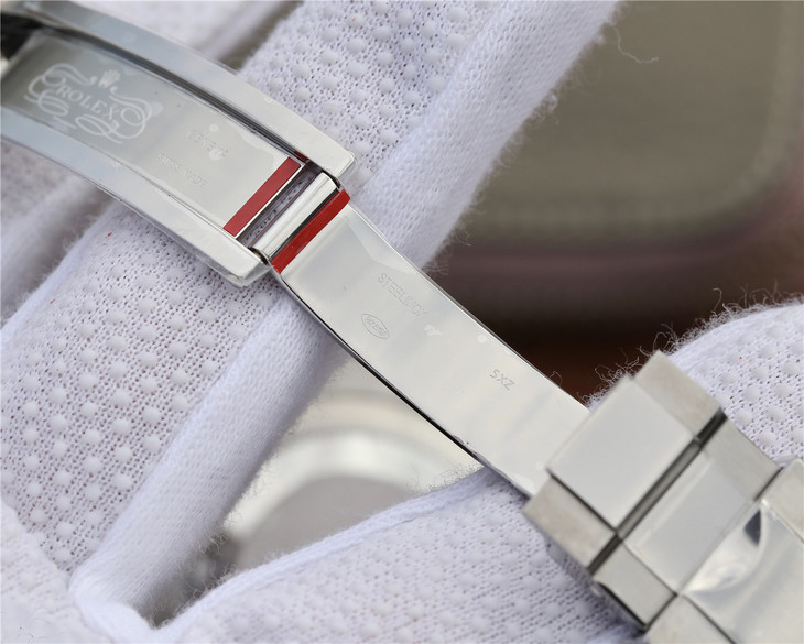 GMT Master 2 Silver Coke 40mm