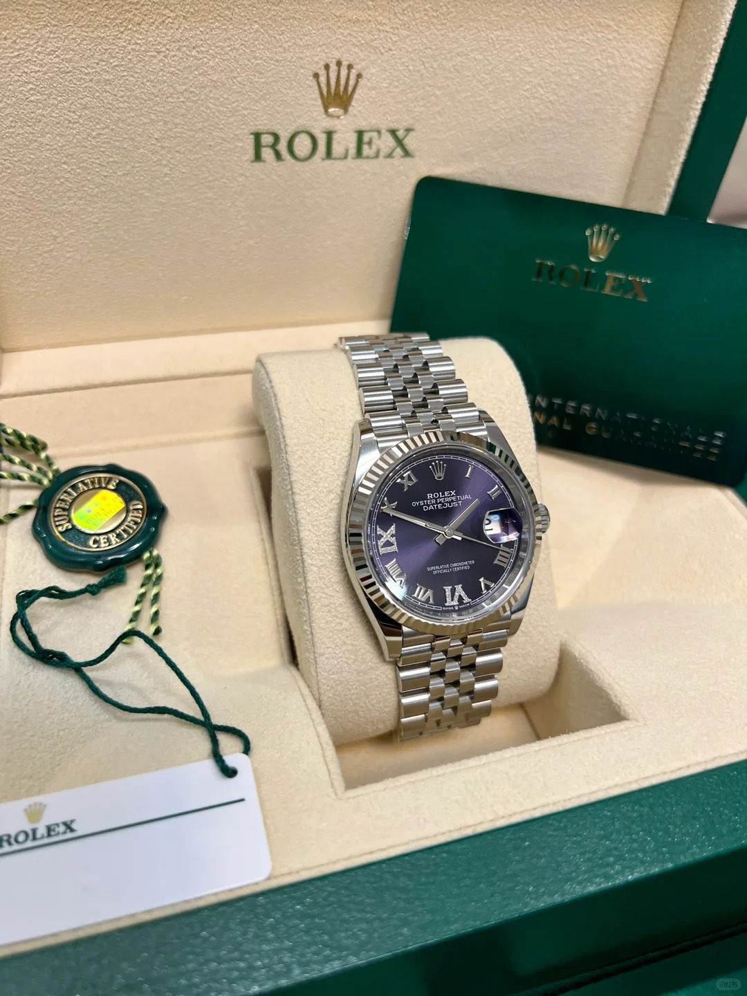 Rolex Datejust 36mm Aubergine Roman VI IX Jubilee m126234-0021