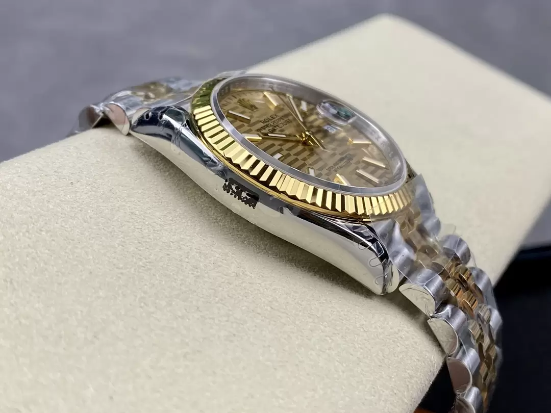 Rolex Datejust 36mm Golden Fluted Jubilee m126233-0039
