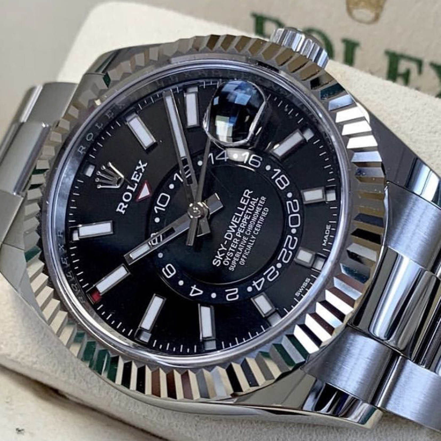 Rolex Sky-Dweller White Dial Oyster 42mm 326934-0002 Unworn