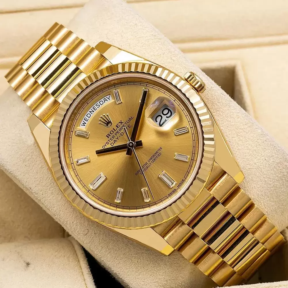 Rolex Day-Date President 40mm Yellow Gold Champagne Diamond Dial 22823