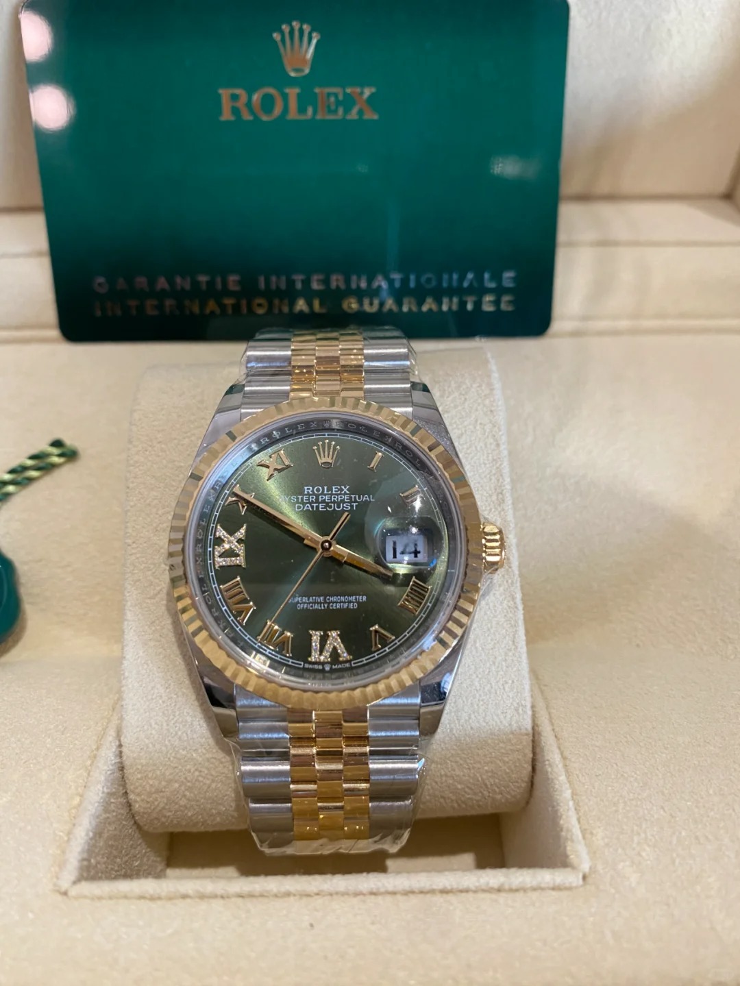 Rolex Datejust 36mm Olive Green VI IX Roman Jubilee m126233-0025