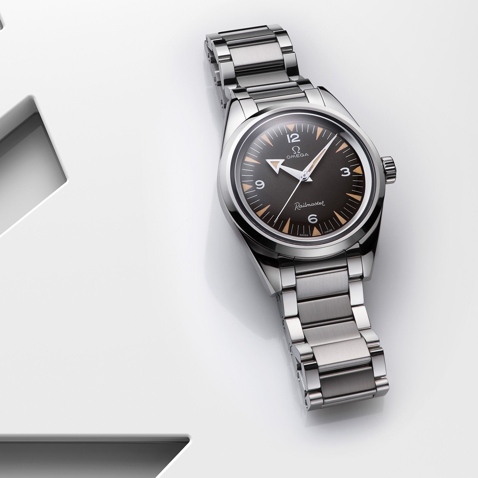 Omega Seamaster Railmaster Omega Co-Axial Master Chronometer 38mm