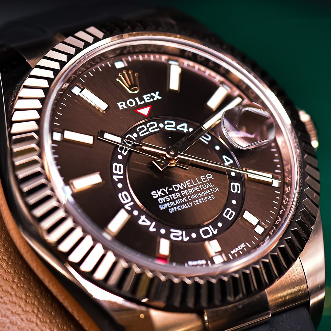 Rolex Sky-Dweller Oyster 42 mm Everose gold 326235-0005 New