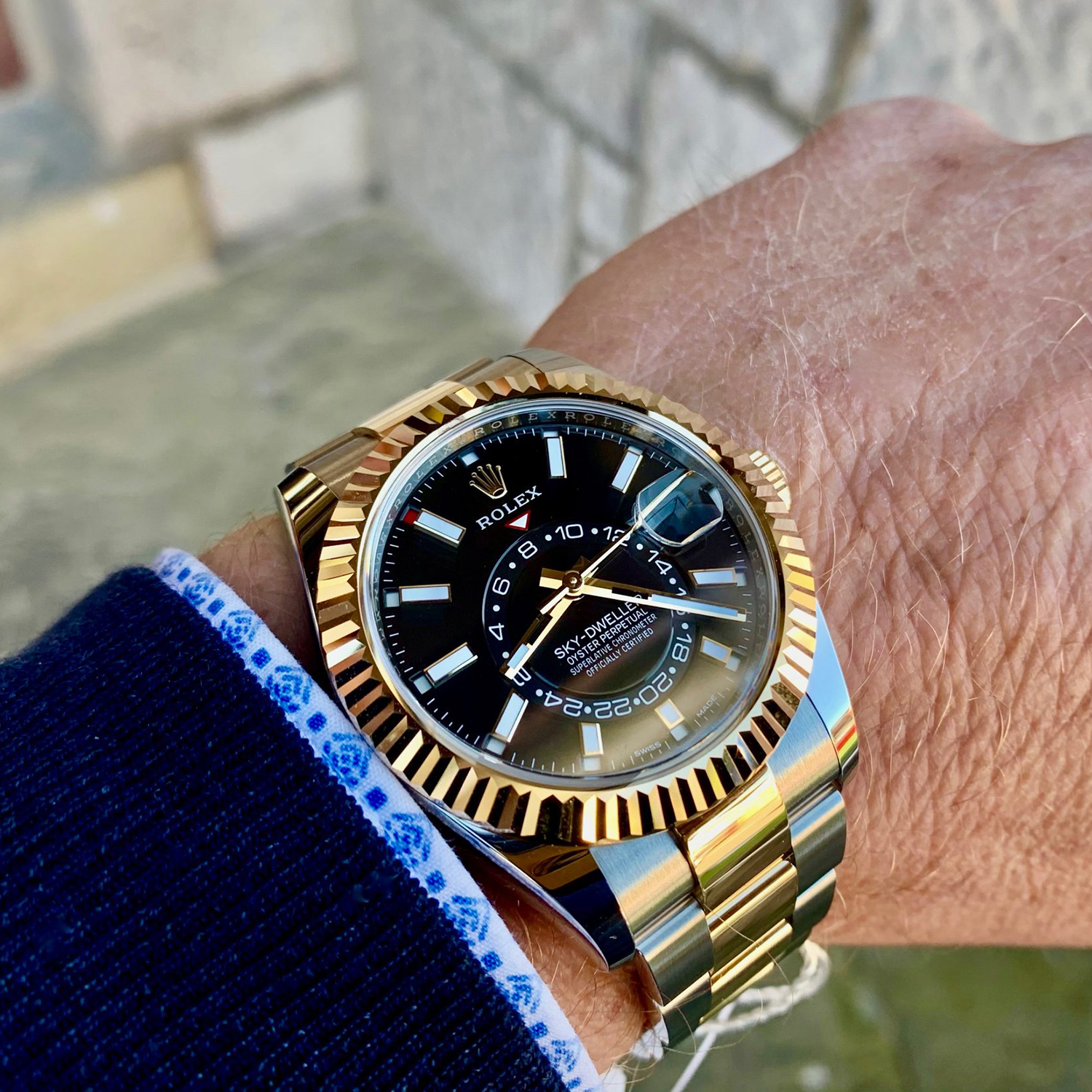 Rolex Sky-Dweller Black Dial Two-Tone 42mm 326933-0005 Unworn