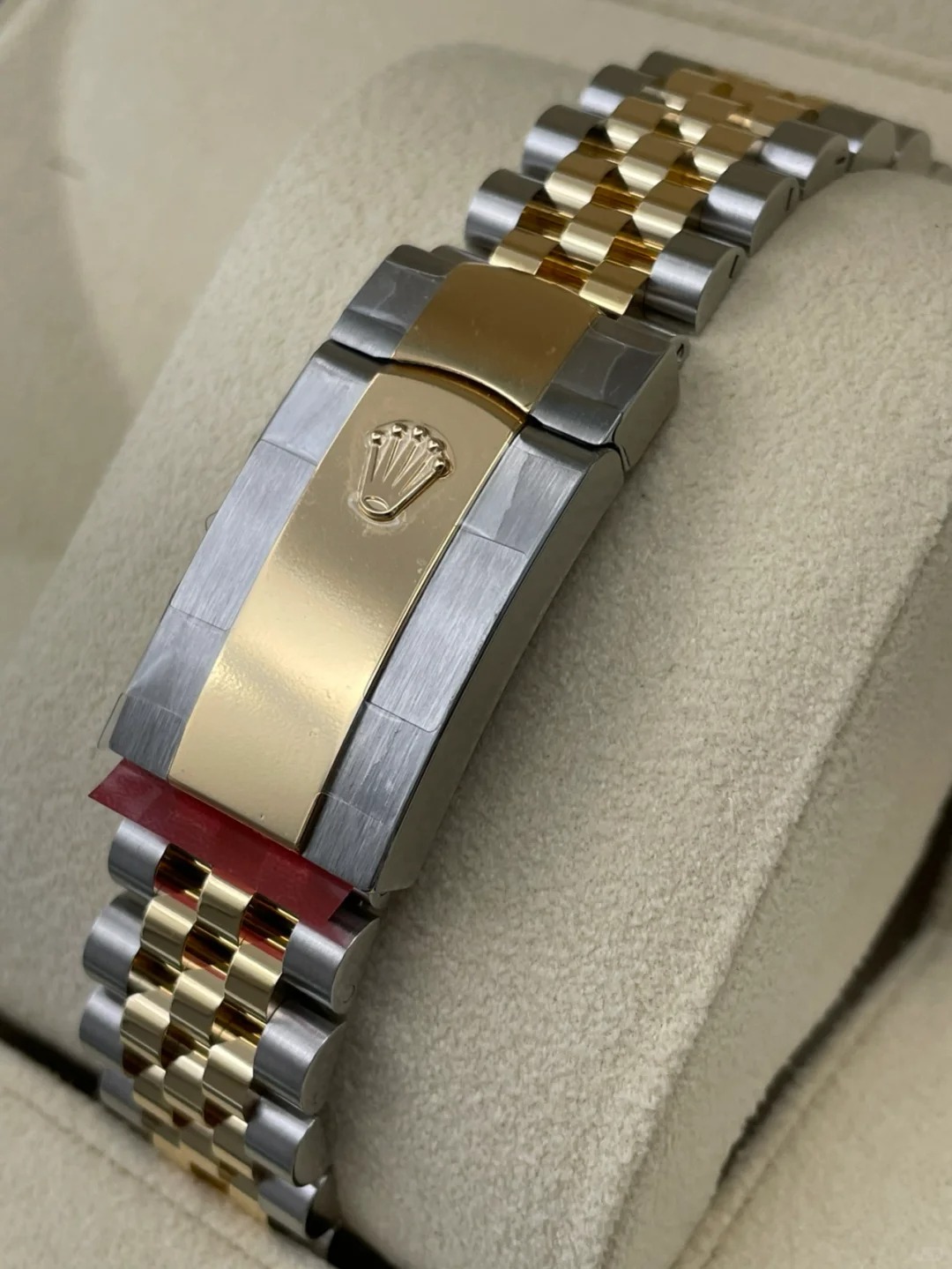 Rolex Datejust 36mm Black Diamond Jubilee m126233-0021