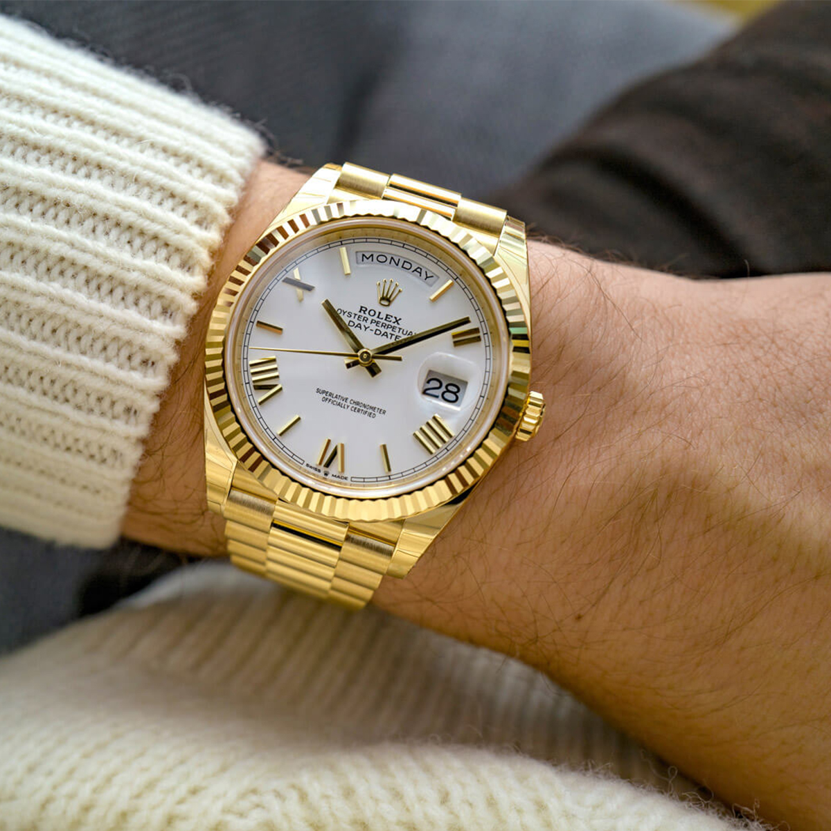 ROLEX 228238 DAY-DATE 40MM PRESIDENT 18K YELLOW GOLD SILVER ROMAN DIAL 40mm