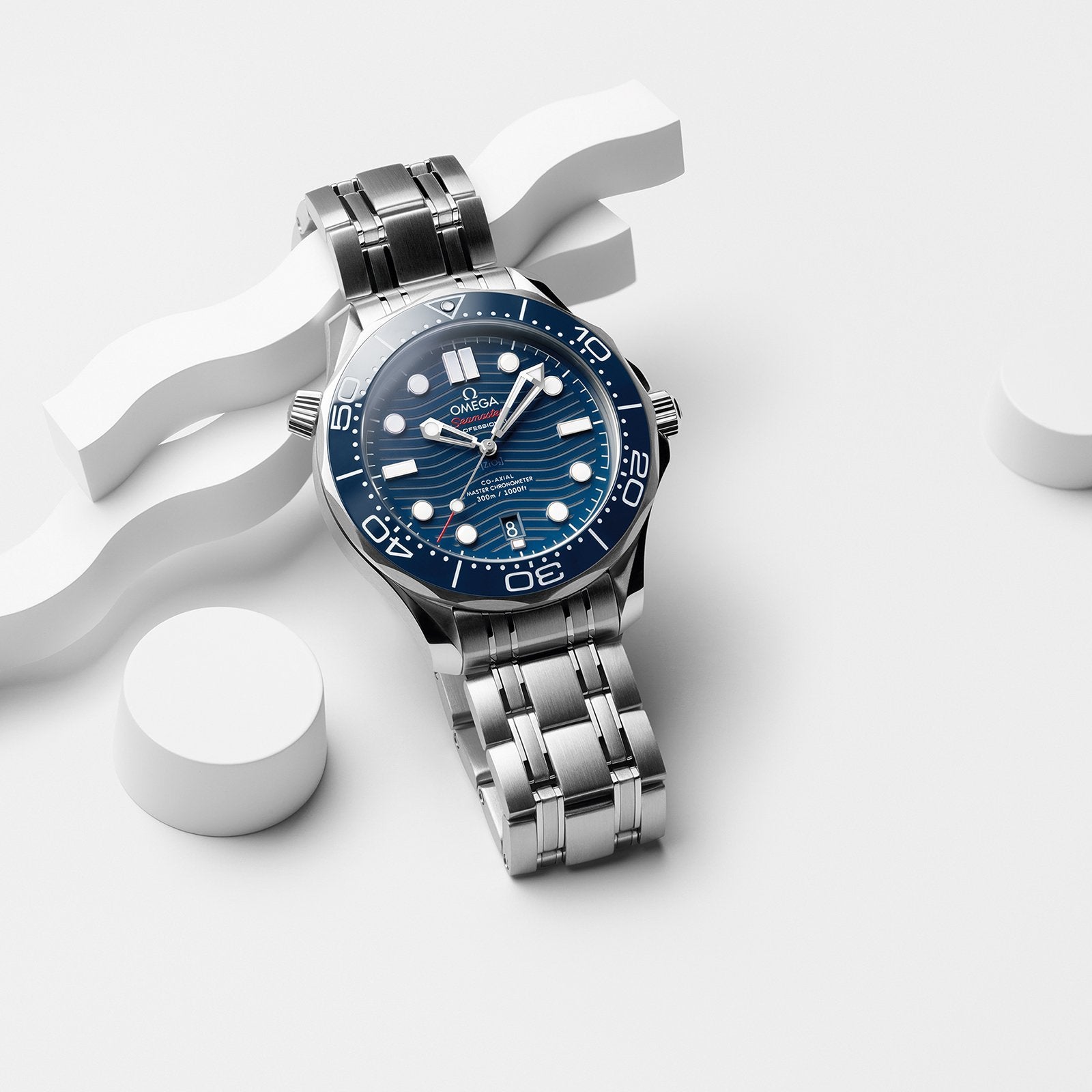 Omega Seamaster Diver 300M Omega Co-Axial Master Chronometer 42 mm 5A