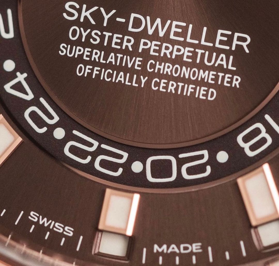 Rolex Sky-Dweller Oyster 42 mm Everose gold 326235-0005 New