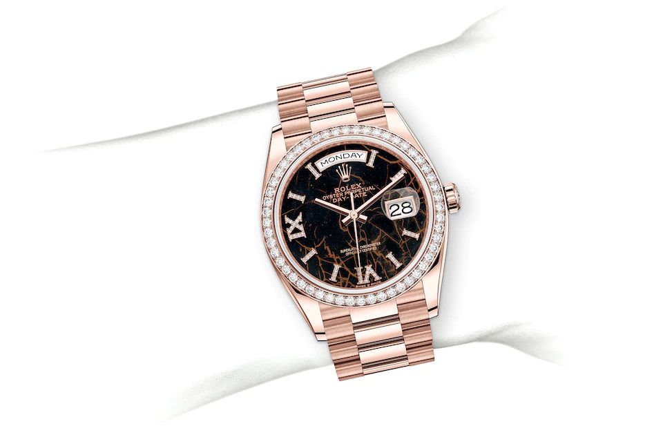 Rolex DAY-DATE 36 Oyster, 36 mm, Everose gold and diamonds