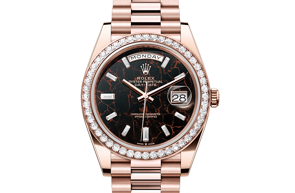 Rolex DAY-DATE 40 Oyster, 40 mm, Everose gold and diamonds