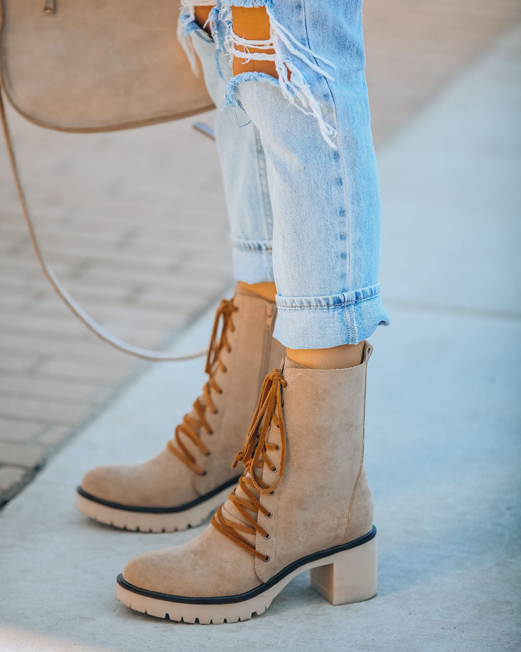 Danny Lace Up Heeled Boot - Latte