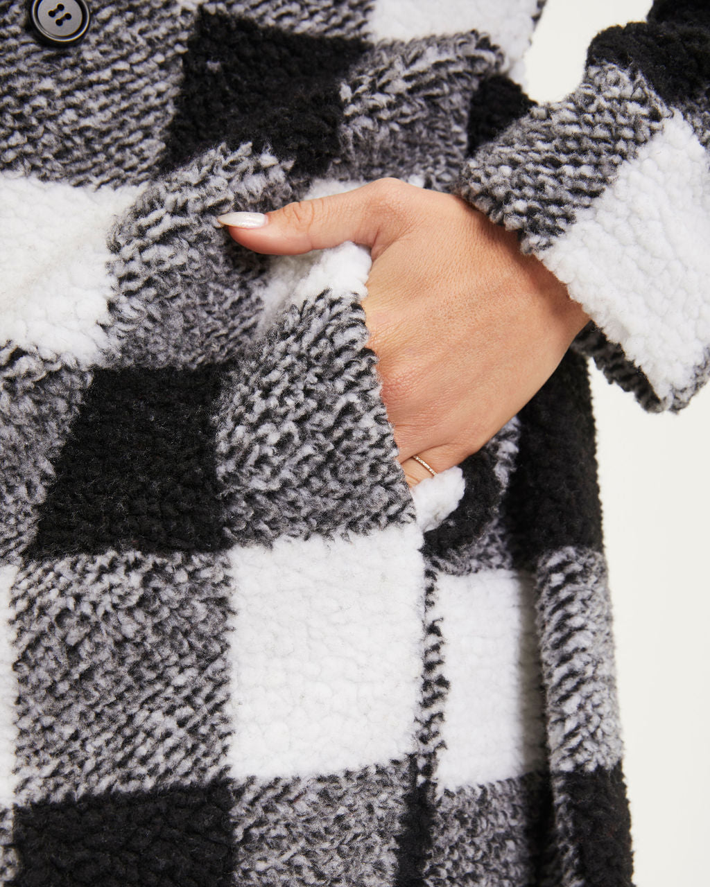 Cabin Fever Teddy Pocketed Coat - White