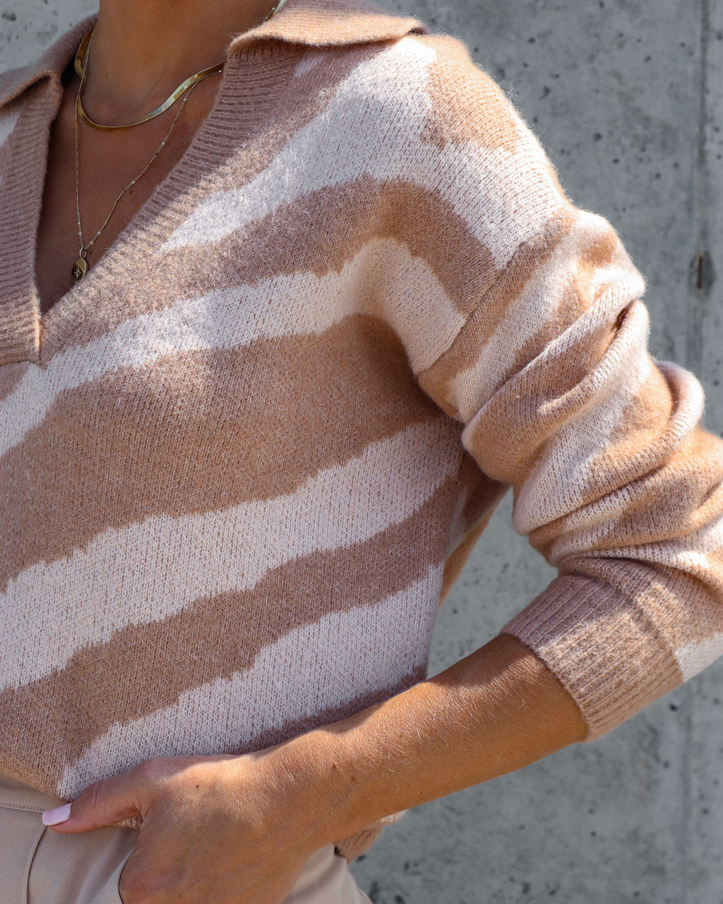 Zachery Collared Zebra Pullover Sweater - Tan