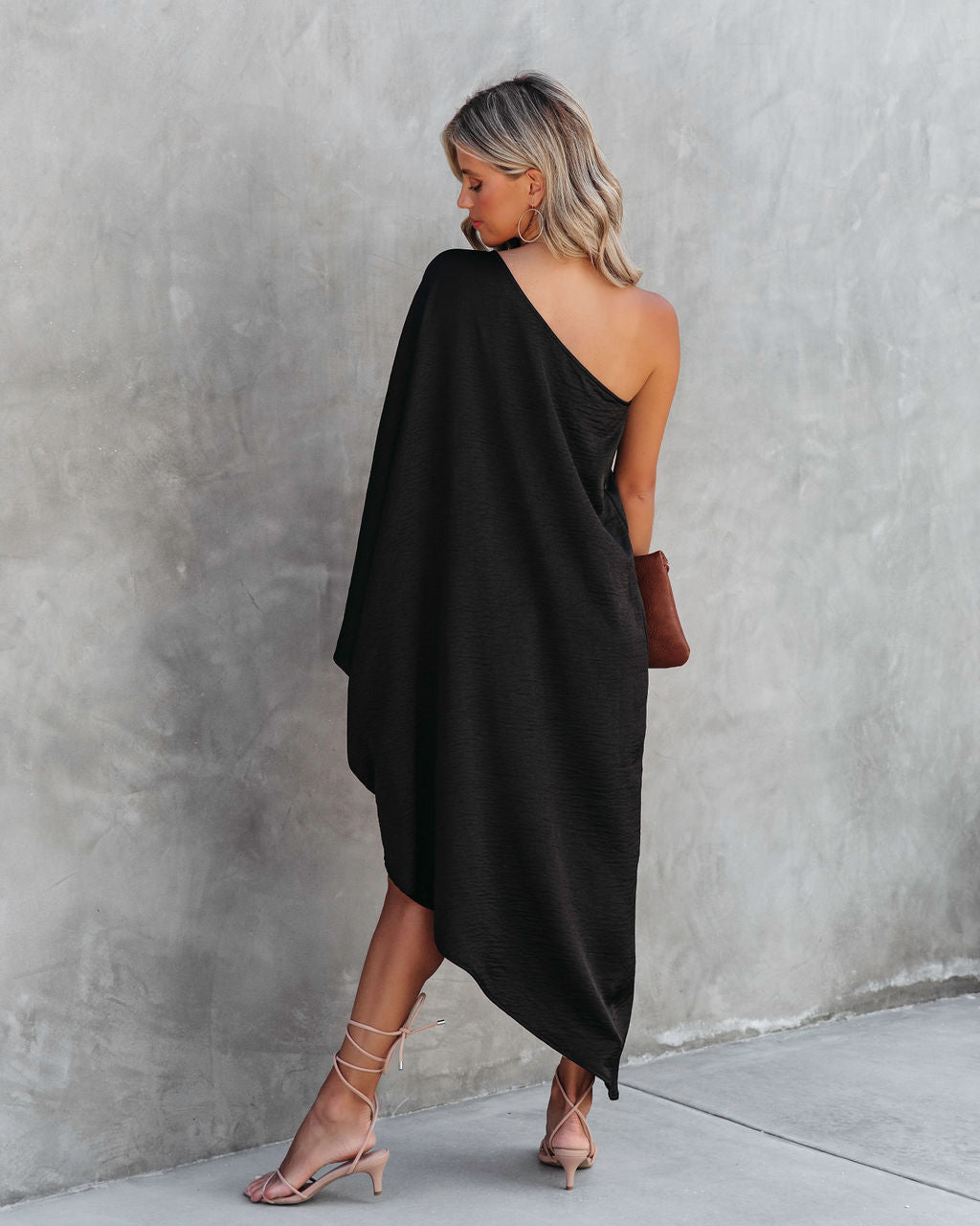 Goddess Of Beauty One Shoulder Satin Maxi Dress - Black