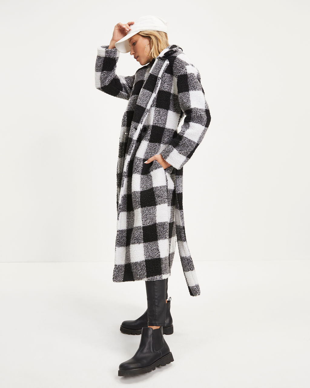 Cabin Fever Teddy Pocketed Coat - White