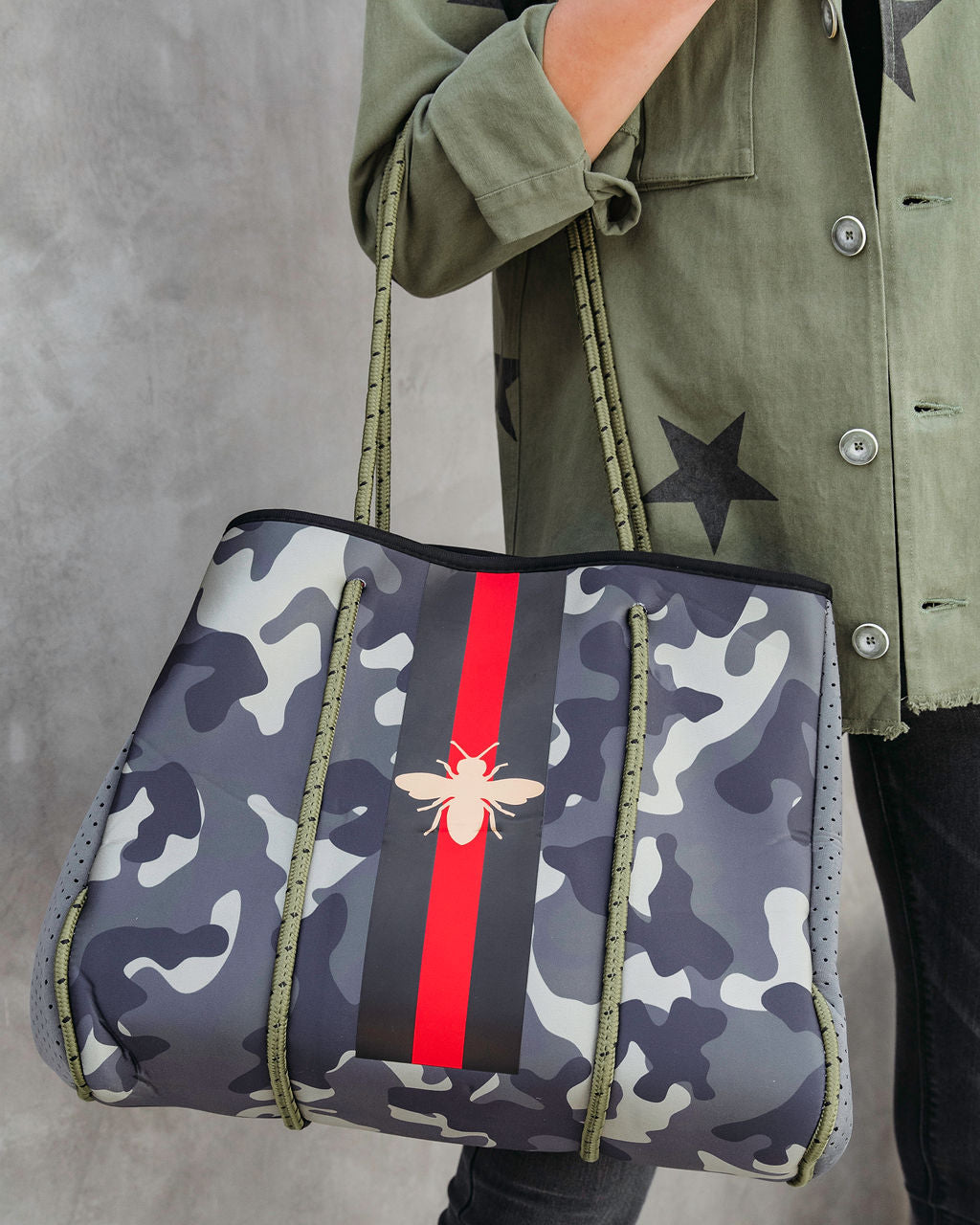 Hunter Bee Camo Neoprene Tote Bag - PARKER & HYDE