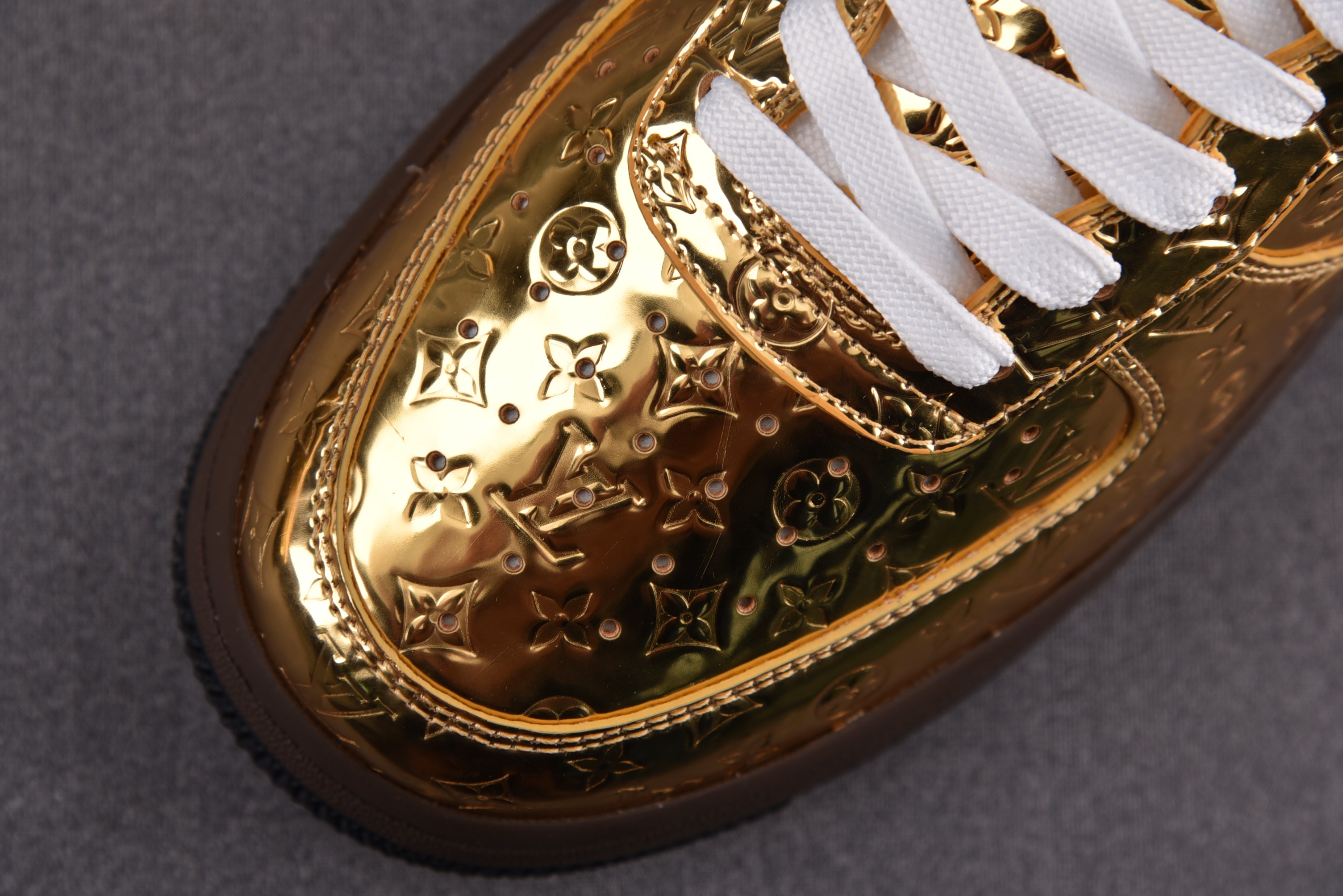Nike Air Force 1 Low Louis Vuitton Gloden (Be careful about the size!!)