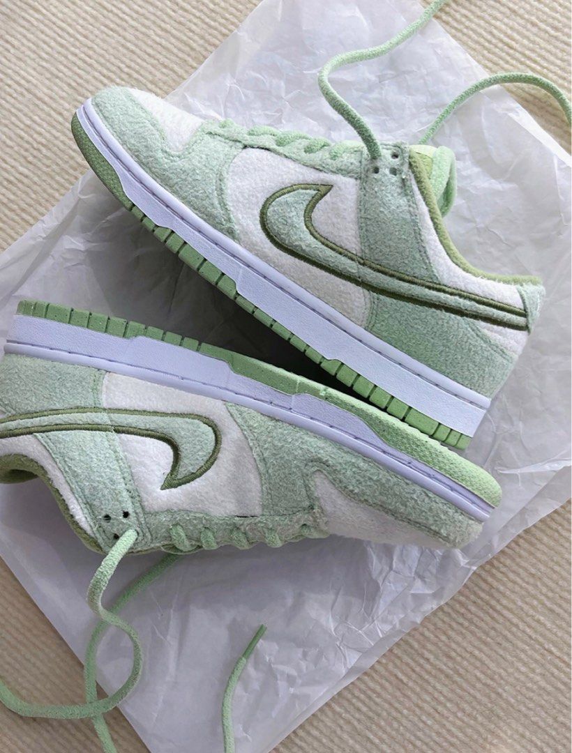 Nike Dunk Low SE Fleece Pack Honeydew (Women Size!!)