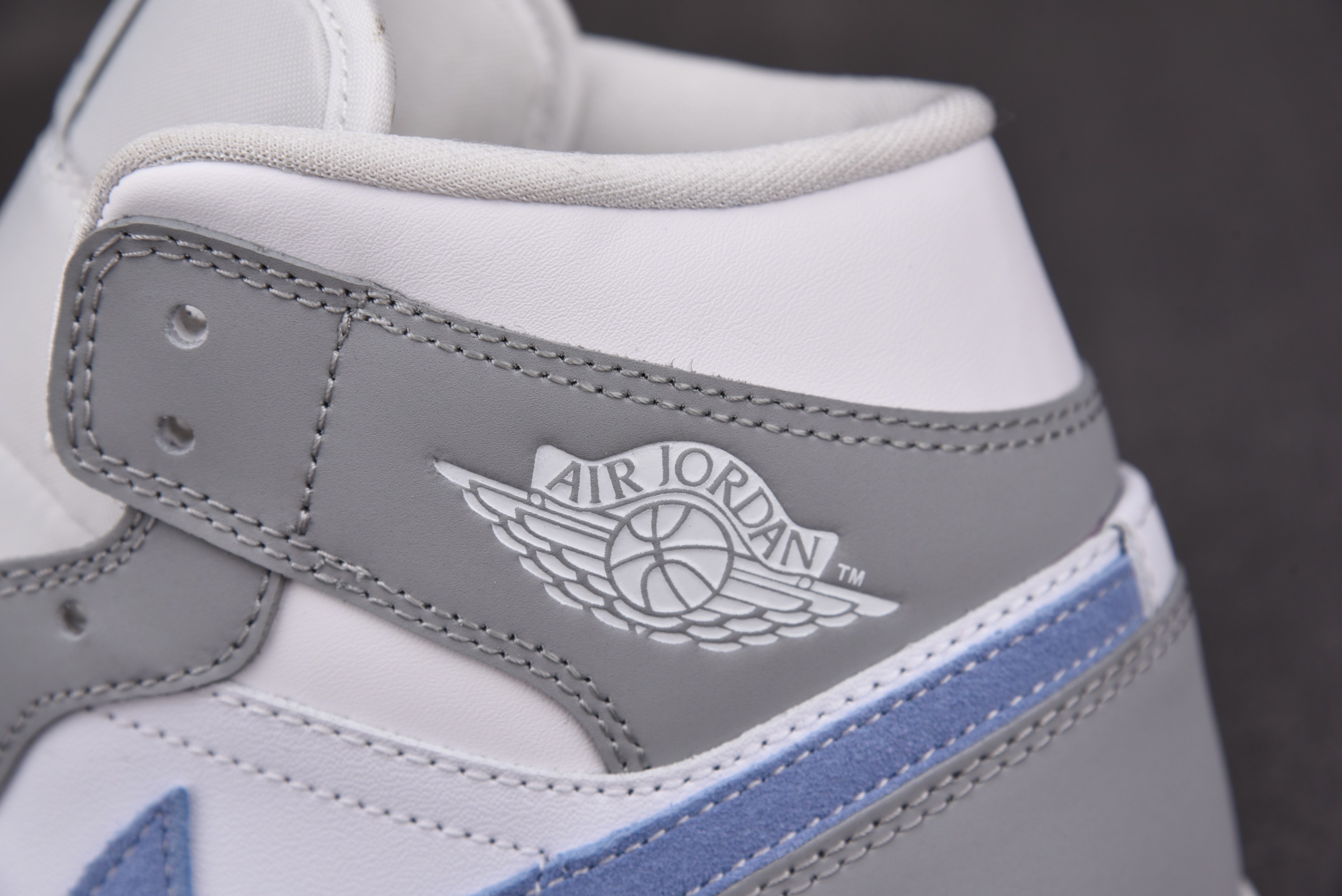 Jordan 1 Mid Wolf Grey Aluminum (Women Size!!)