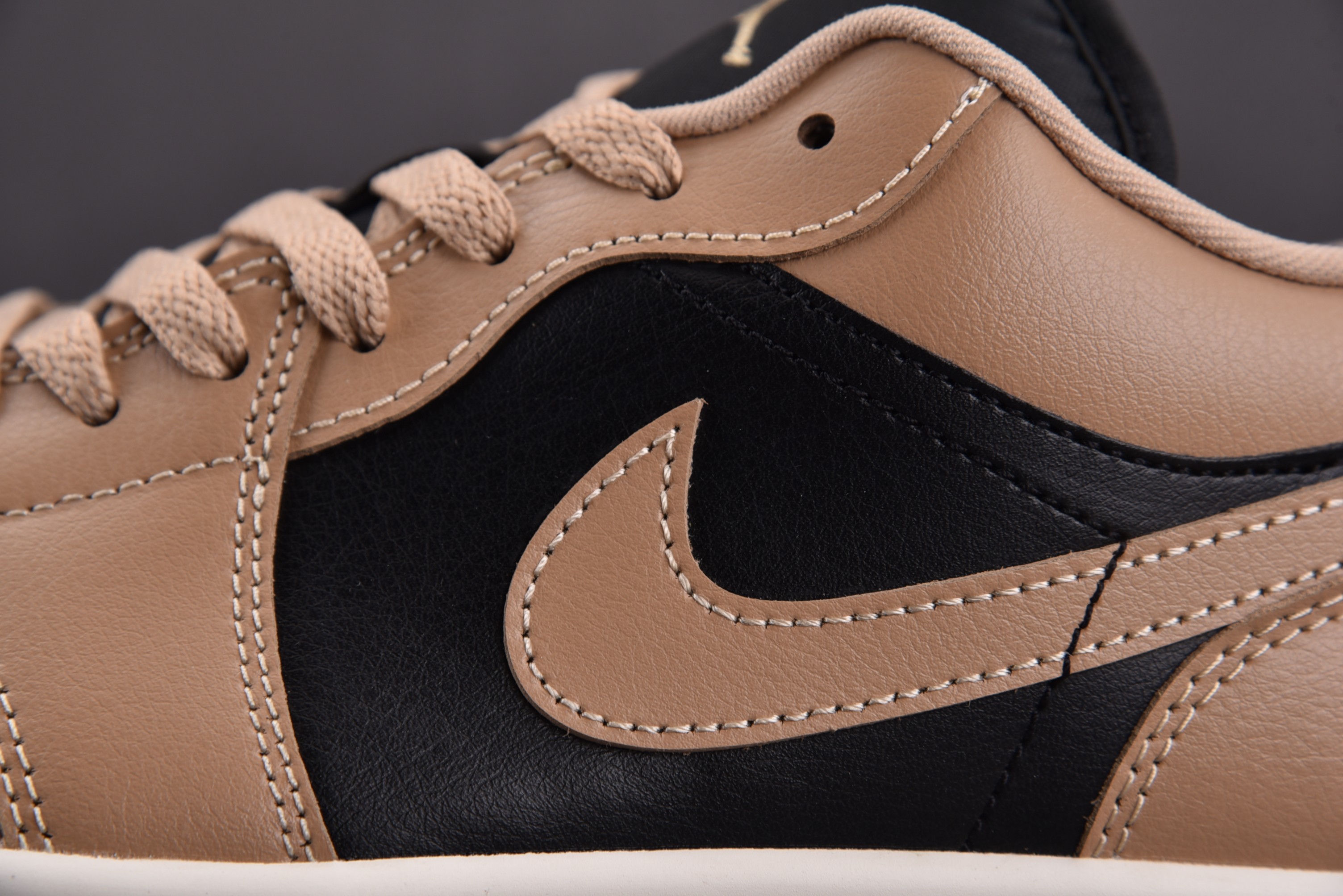 Jordan 1 Low Desert