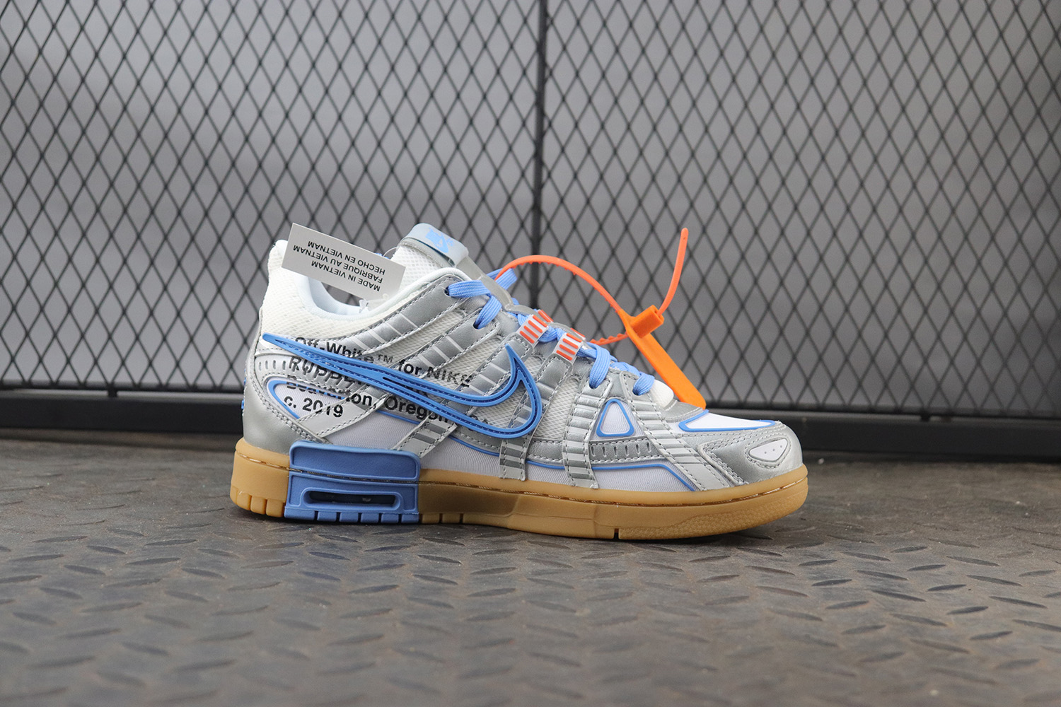 Nike Air Rubber Dunk   UNC