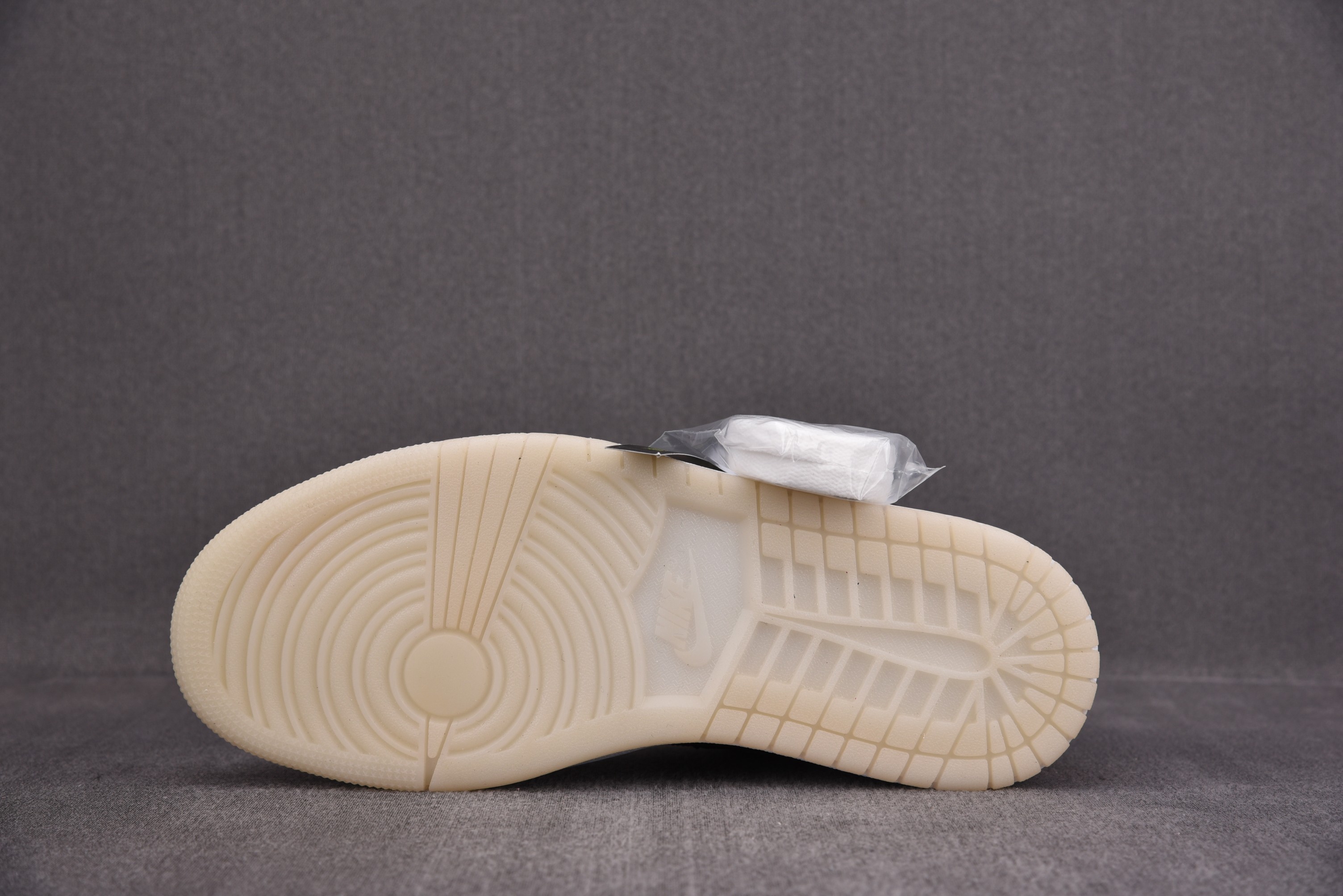 Jordan 1 Low Galaxy (Women Size!!)