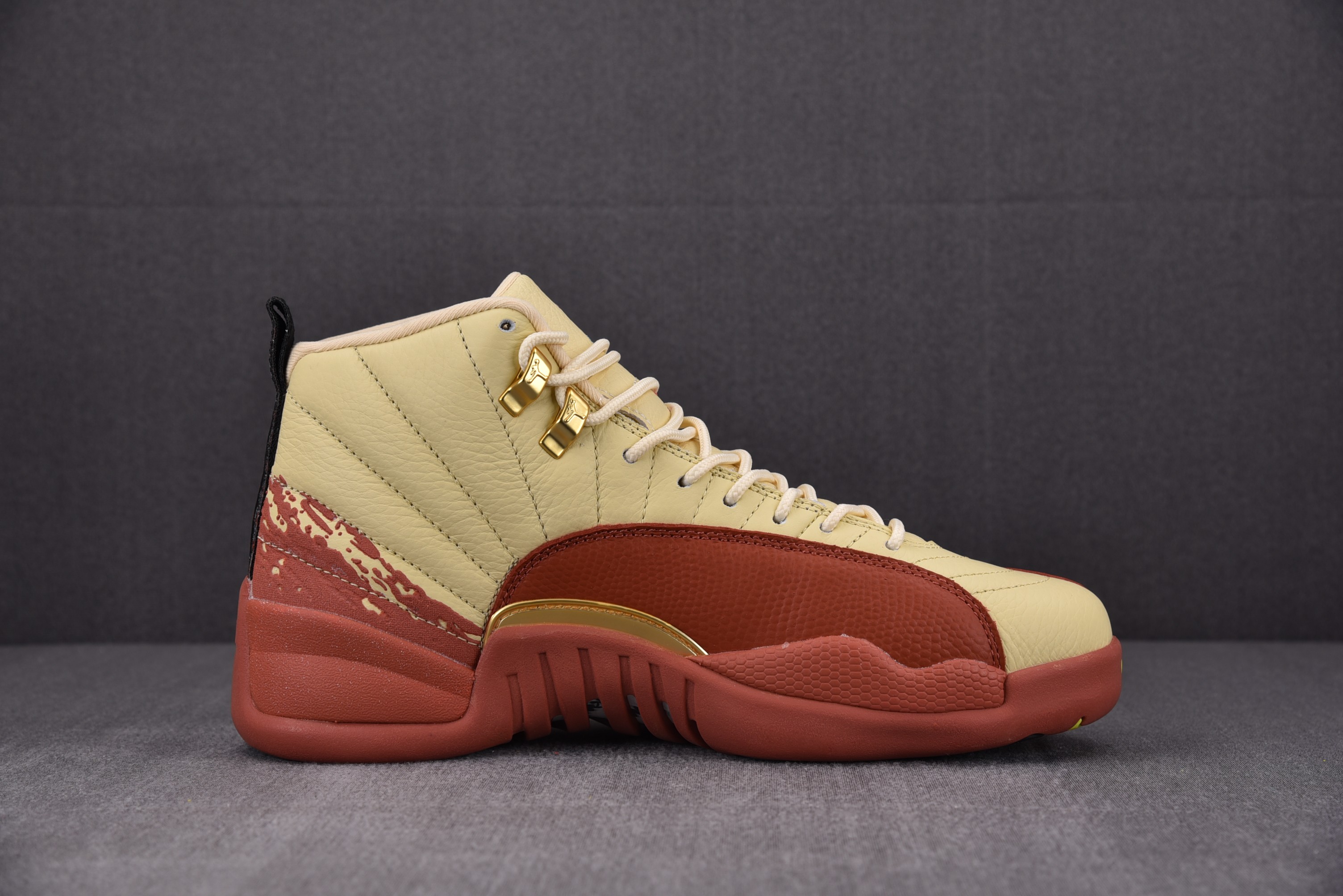 Jordan 12 Retro Eastside Golf