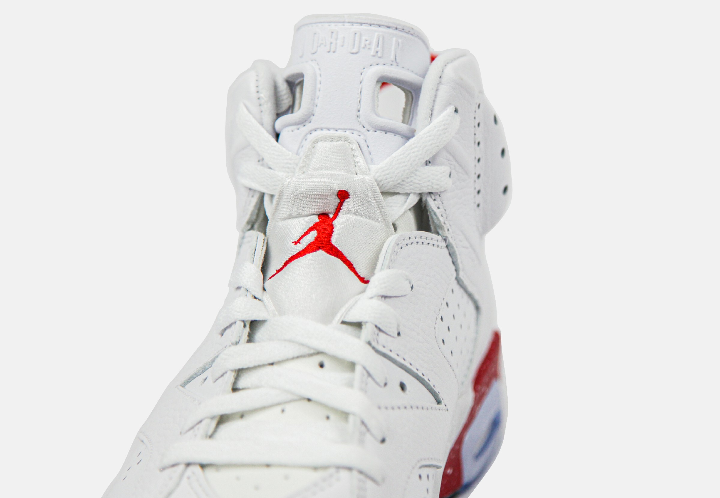 Jordan 6 Red Oreo