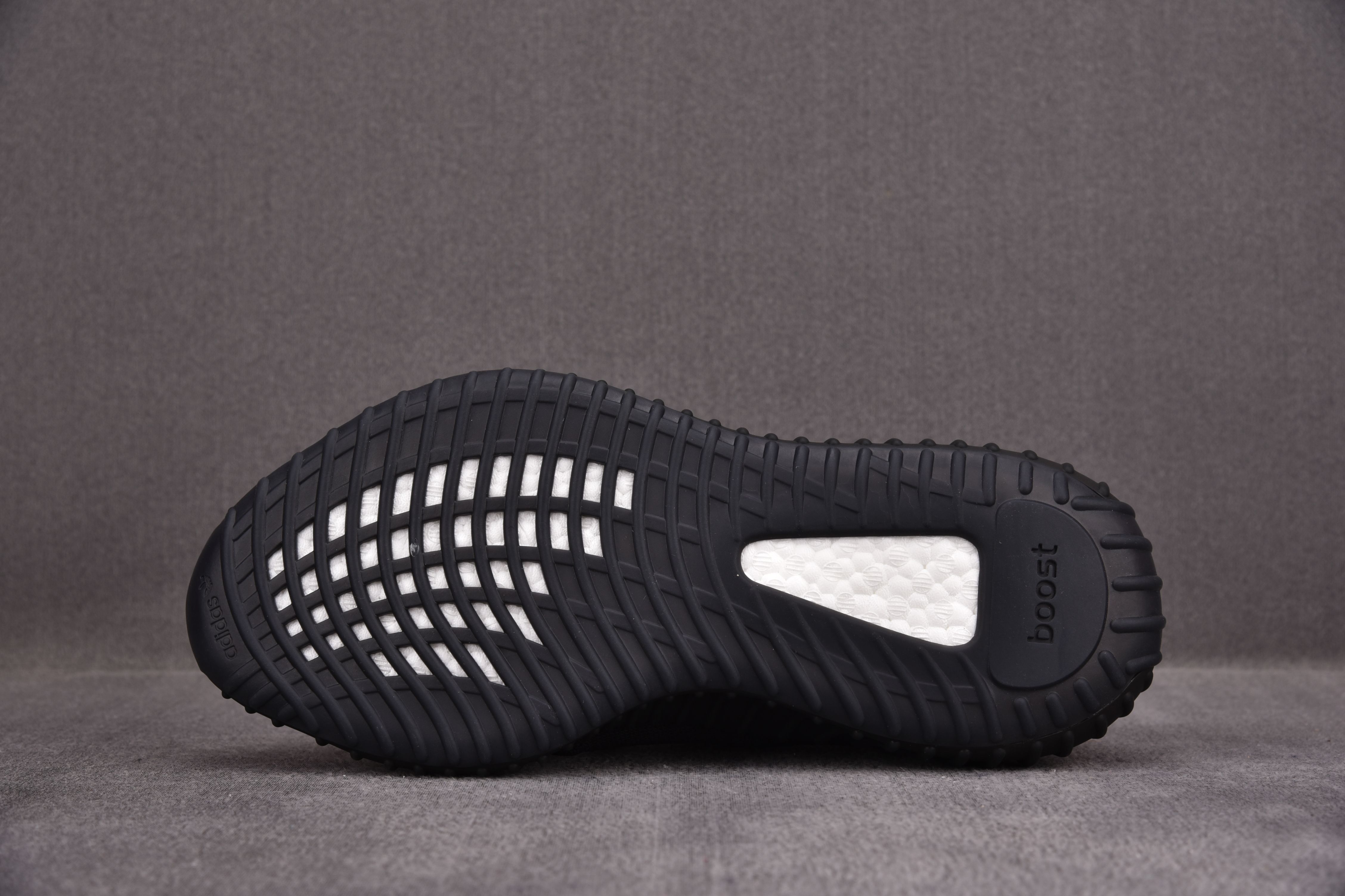 adidas Yeezy Boost 350 V2 Onyx