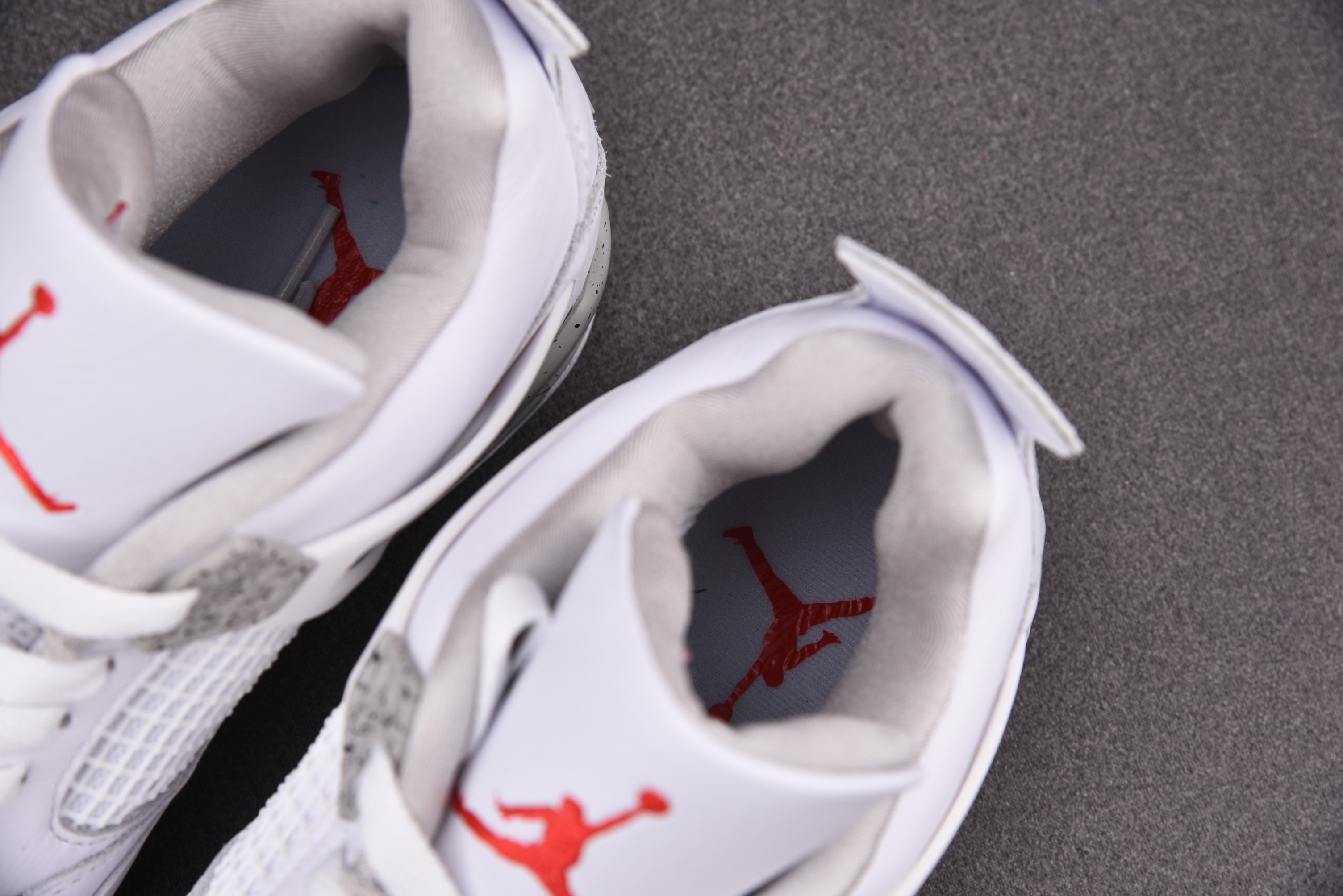 Air Jordan 4 Tech Grey / Oreo White