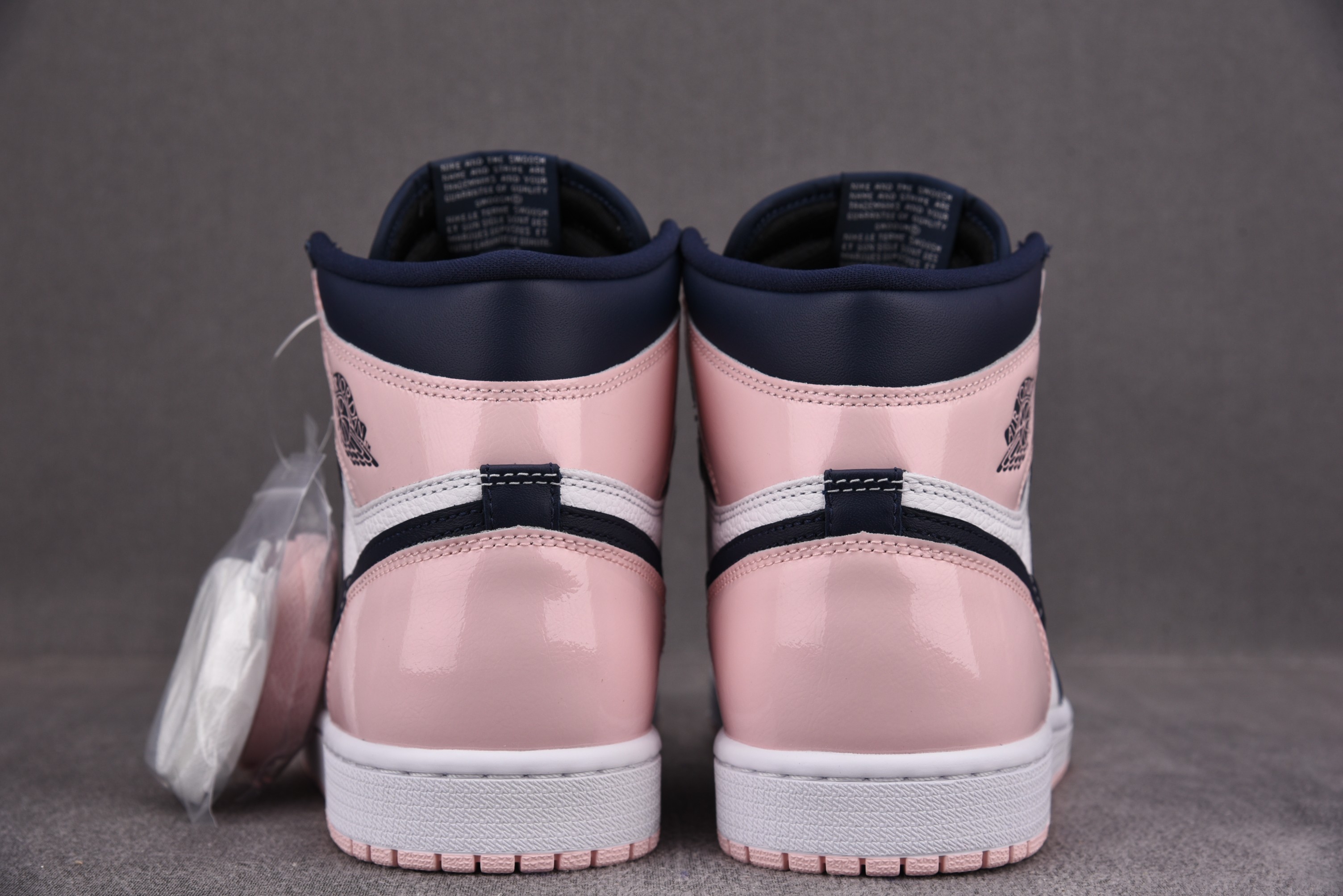 Jordan 1 High OG Atmosphere (Women Size!!)