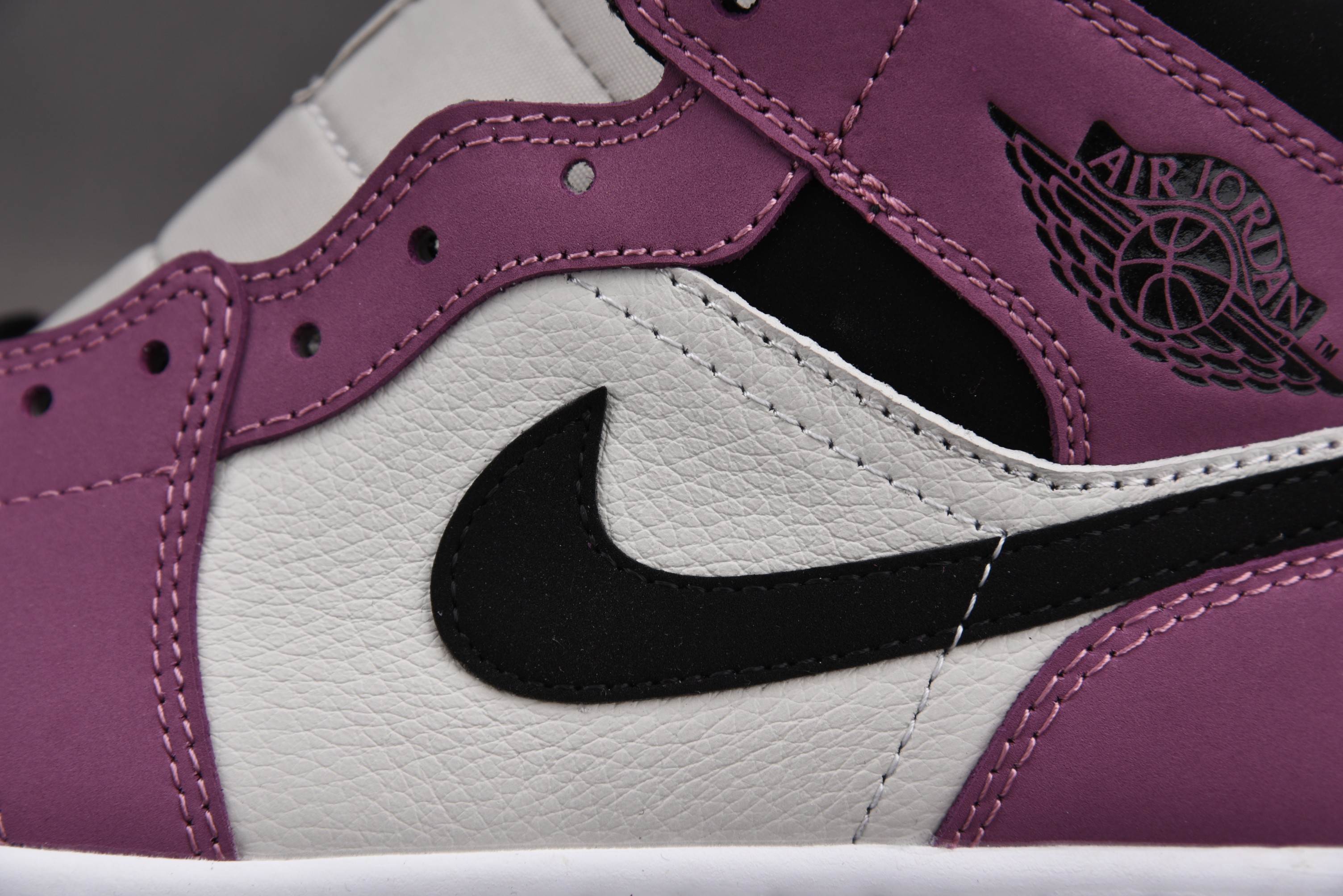 Jordan 1 Mid SE Light Mulberry (Women Size!!)