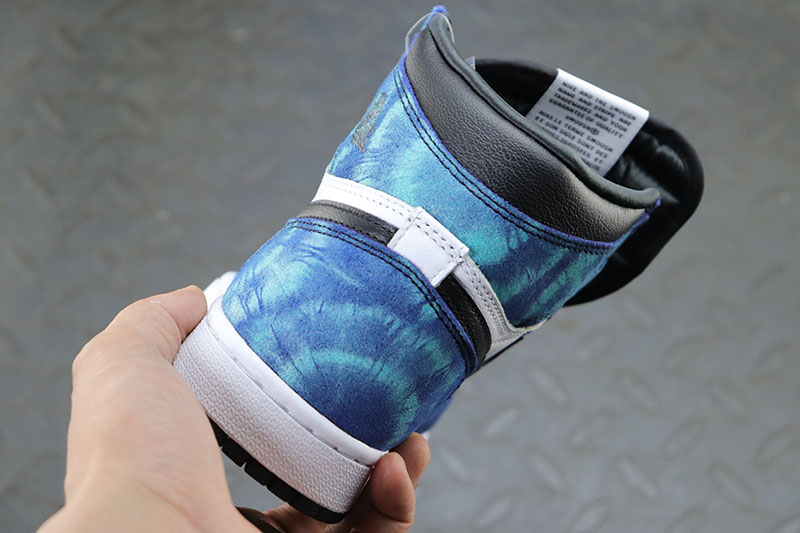 Jordan 1 Retro High Tie Dye (WOMEN SIZE!!)