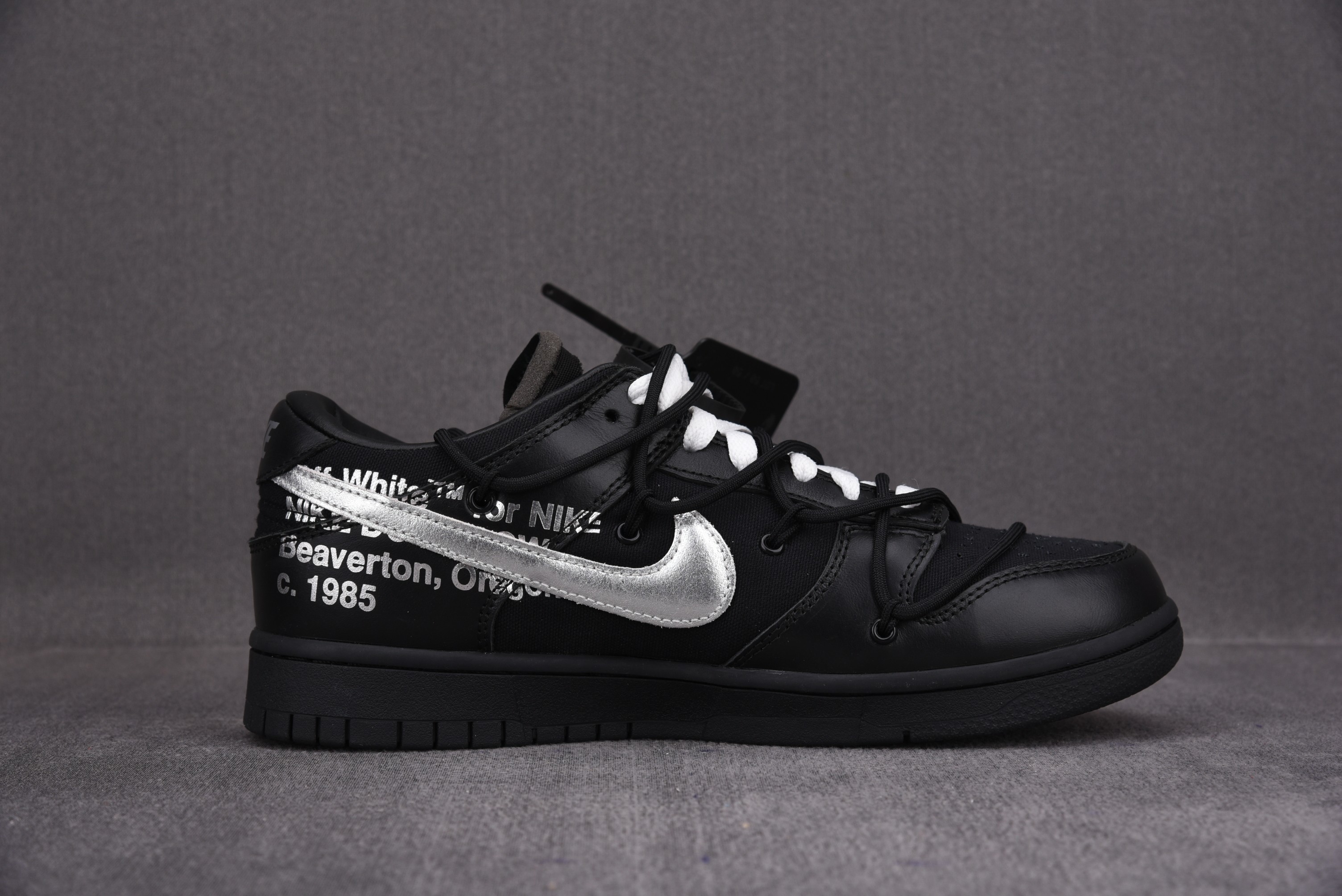 Nike Dunk Low   Lot 50