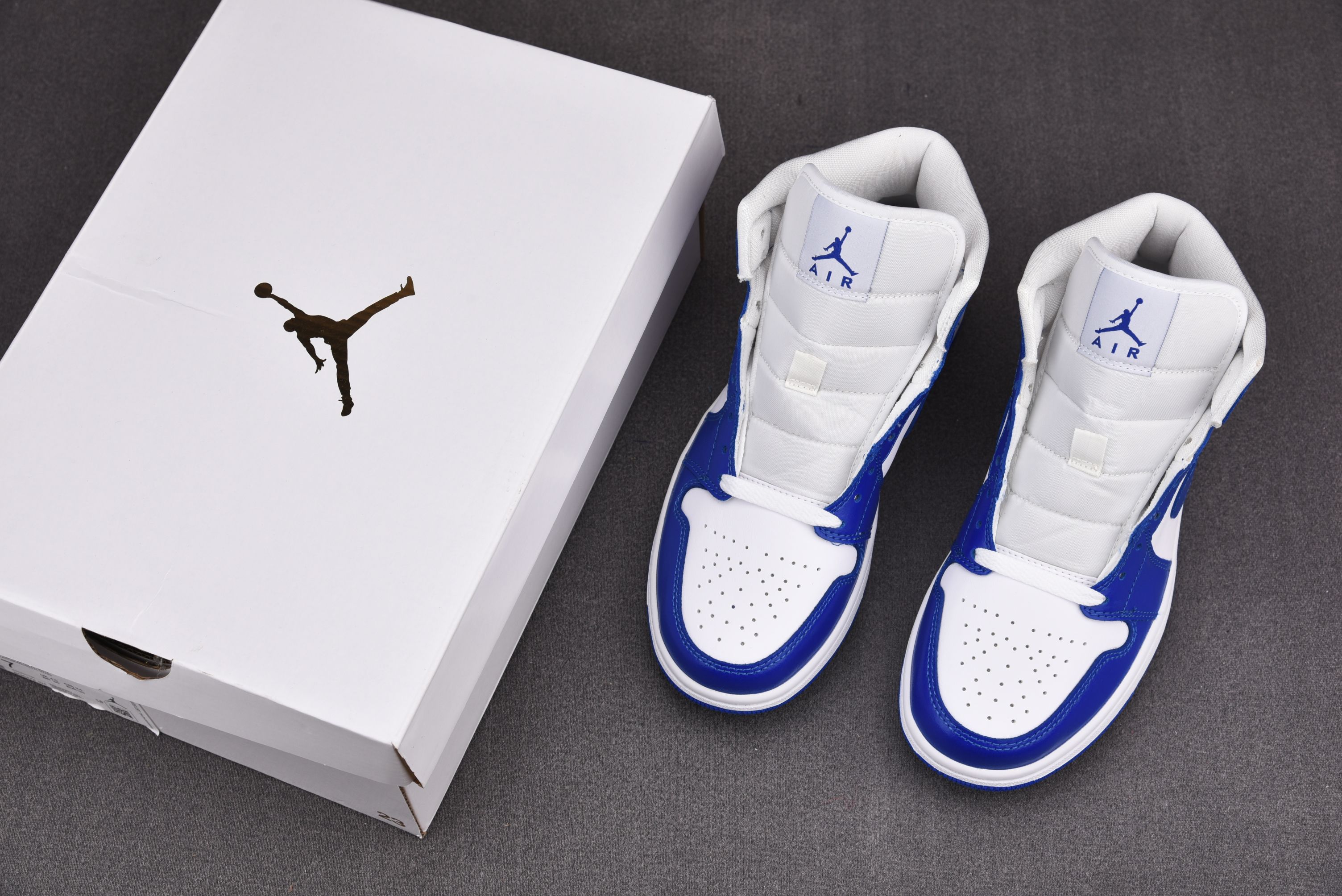 Jordan 1 Mid Kentucky Blue (Women Size!!)