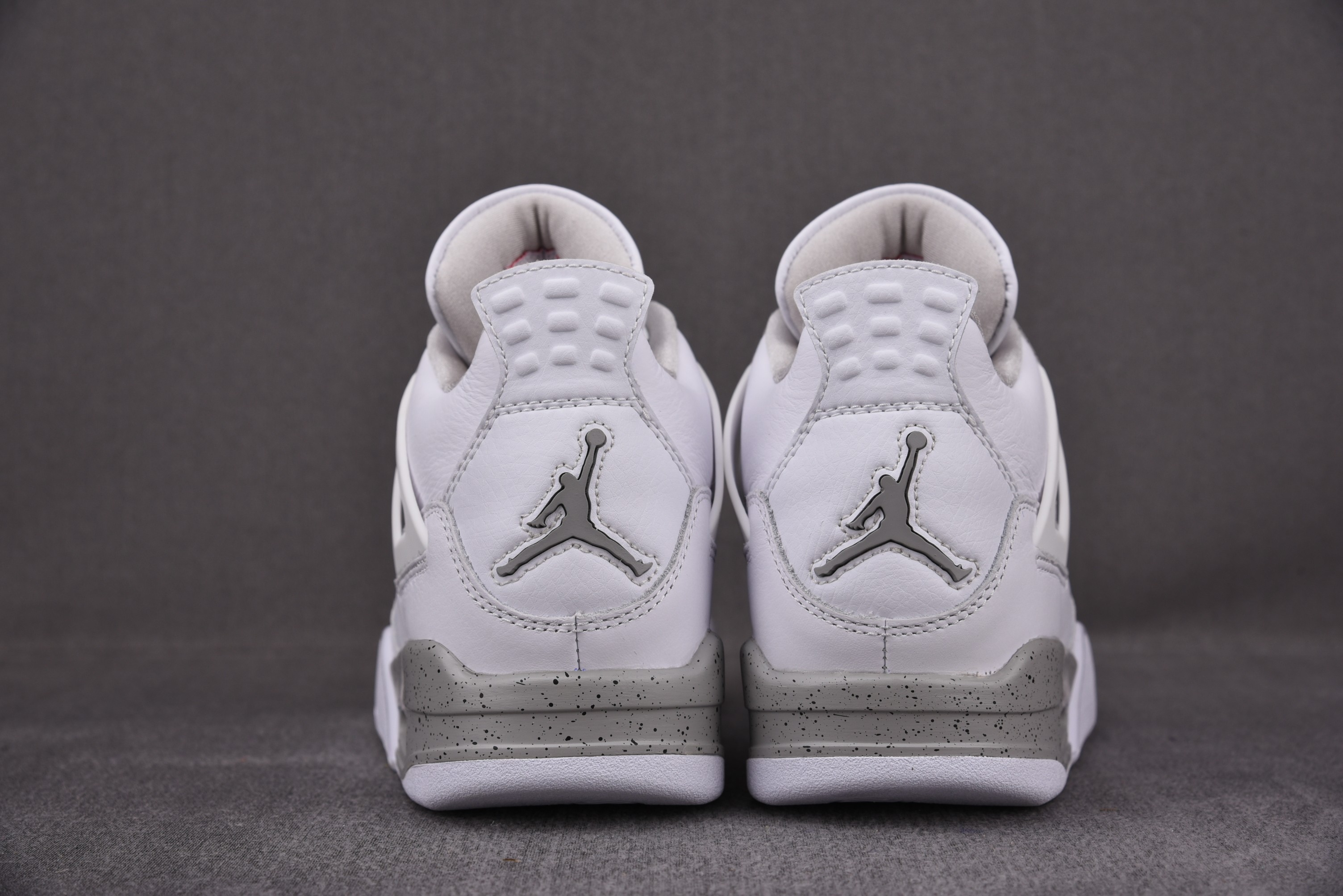 Air Jordan 4 Tech Grey / Oreo White